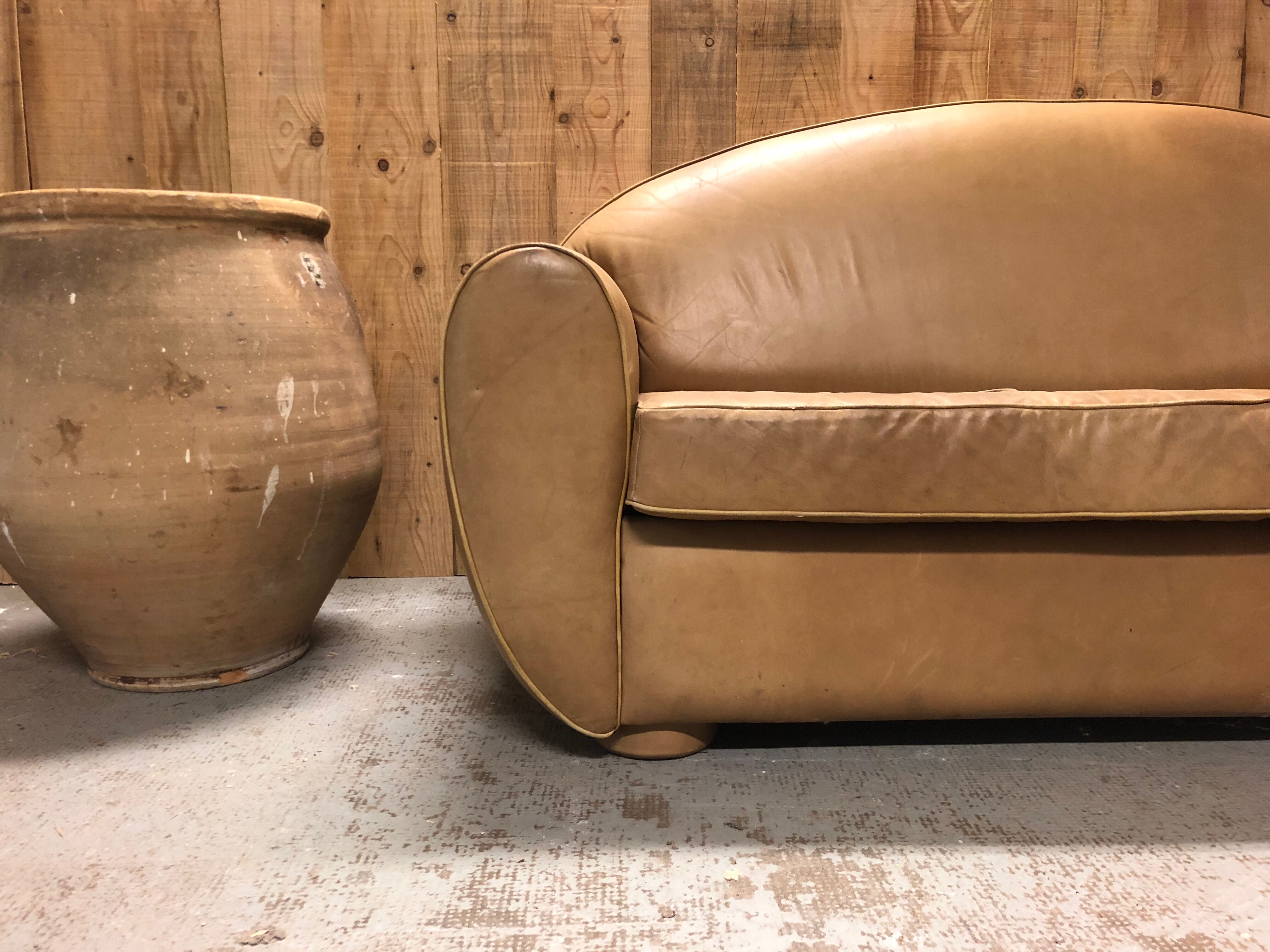 Leather sofa club style Former vintage convertible