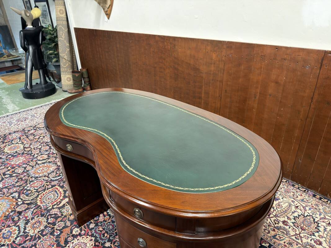 Classic English Kidney Shaped Chesterfield Desk