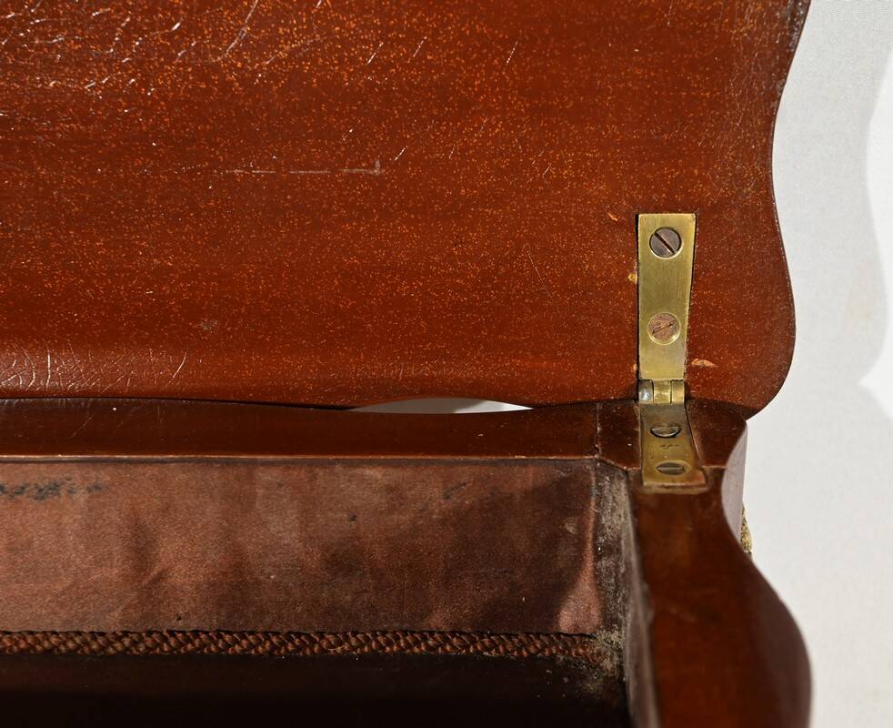 Small Table in Lacquered Wood, Louis XV Style – Late 19th Century