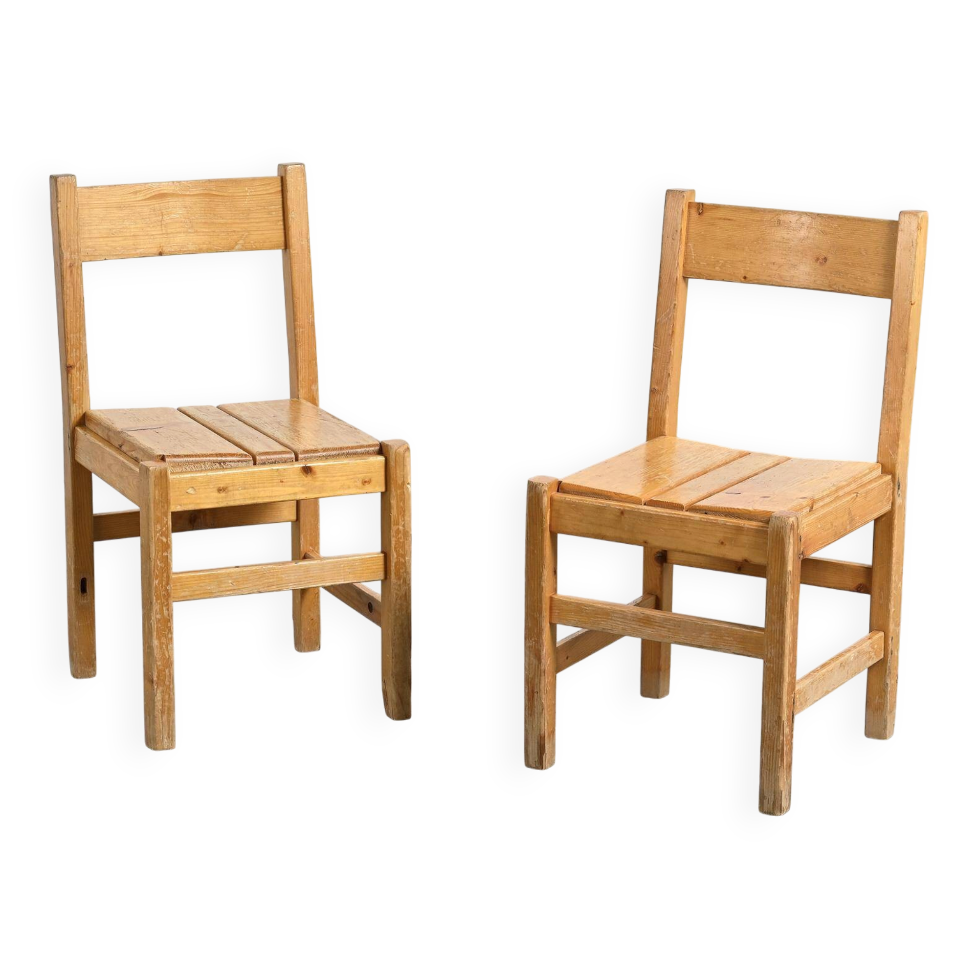Pair of pine chairs, Maison Regain, France, circa 1970.