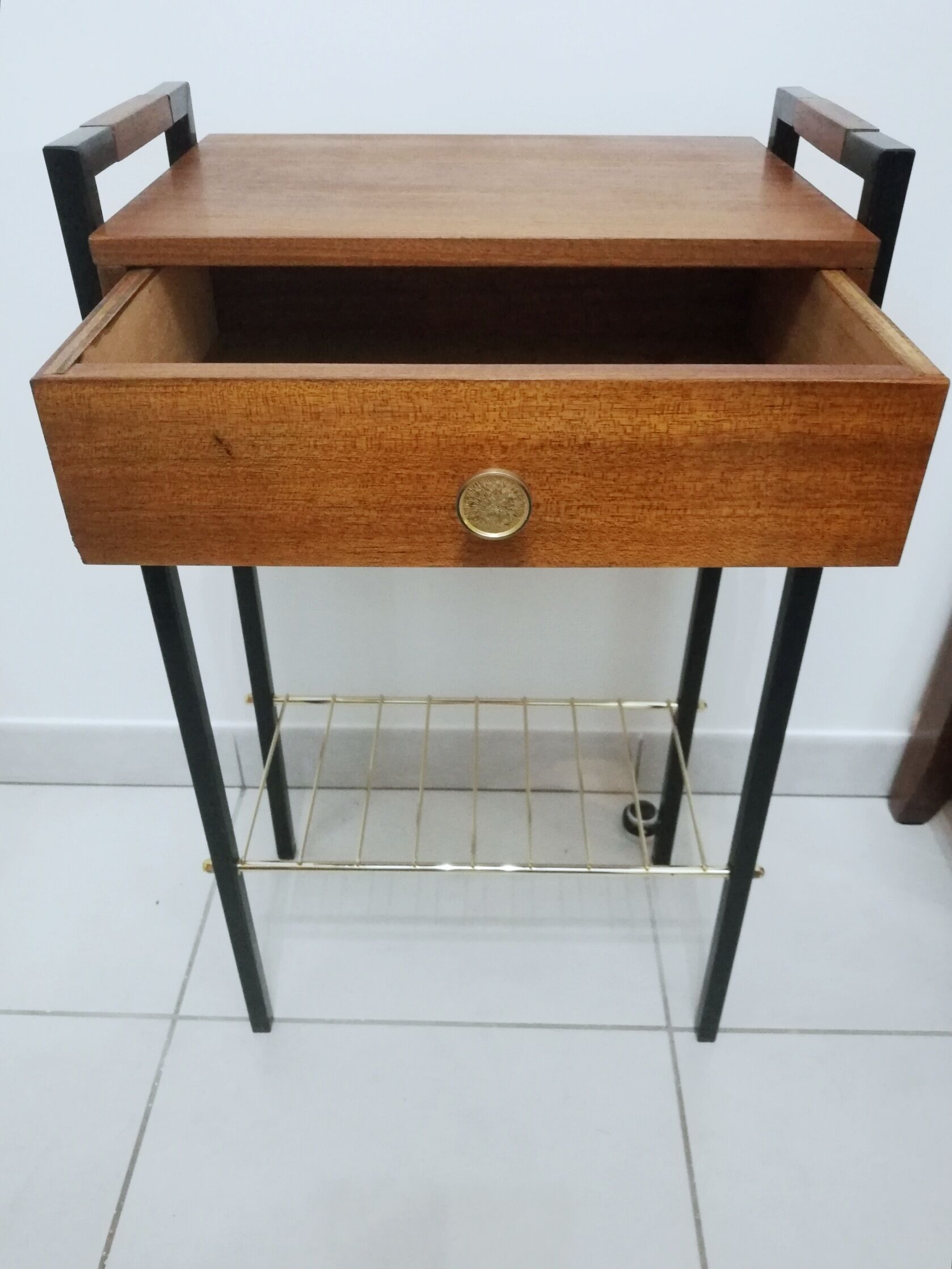 Bedside table