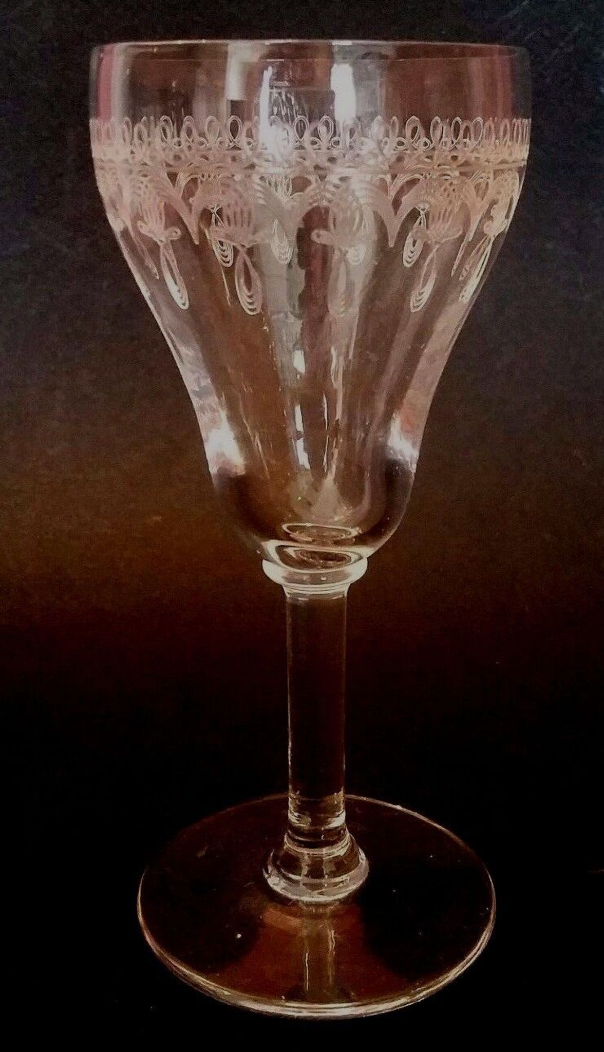 Port glass or crystal aperitif engraved nineteenth