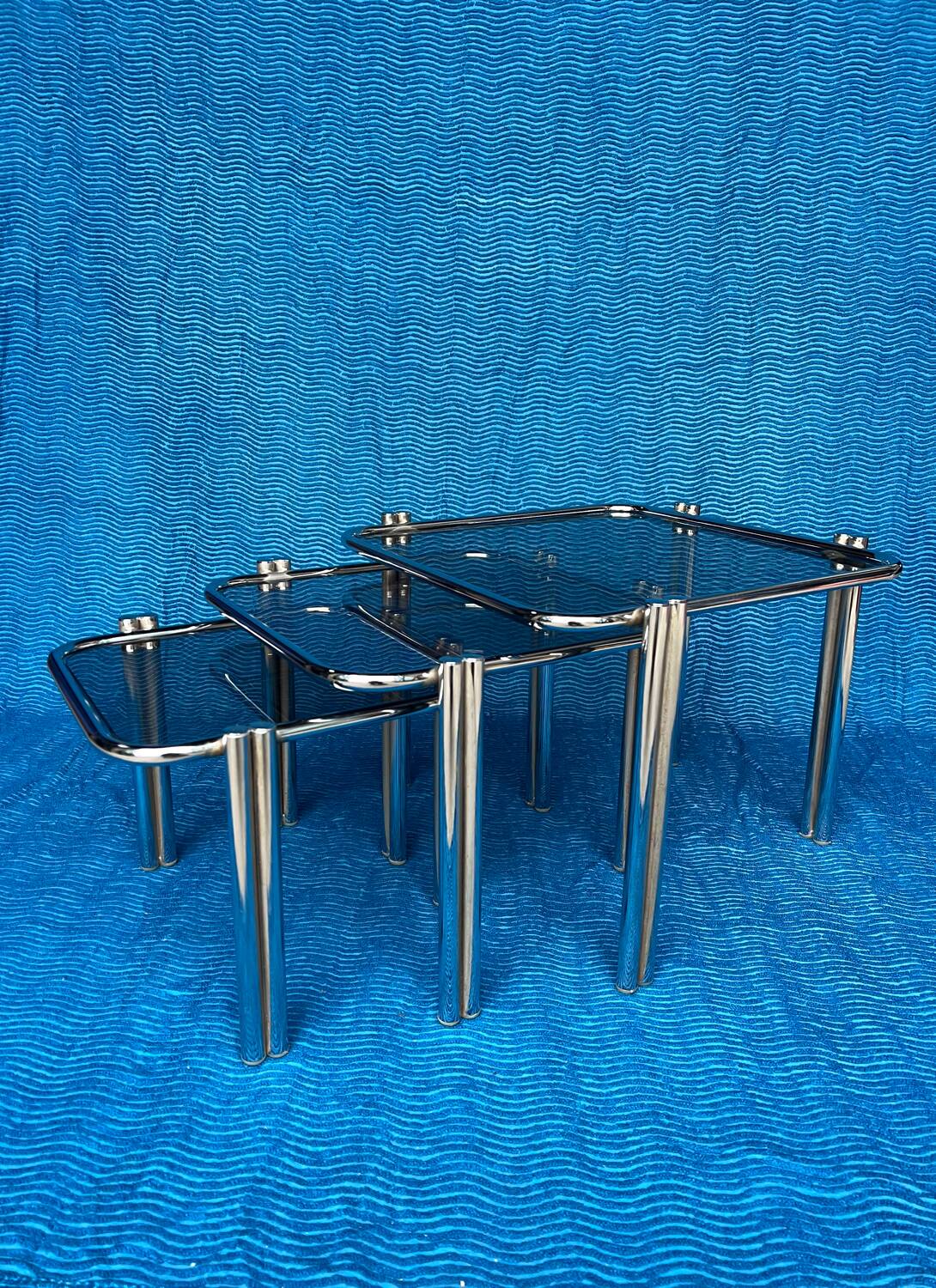 Set of 3 vintage nesting tables 1970 hollywood regency gold metal