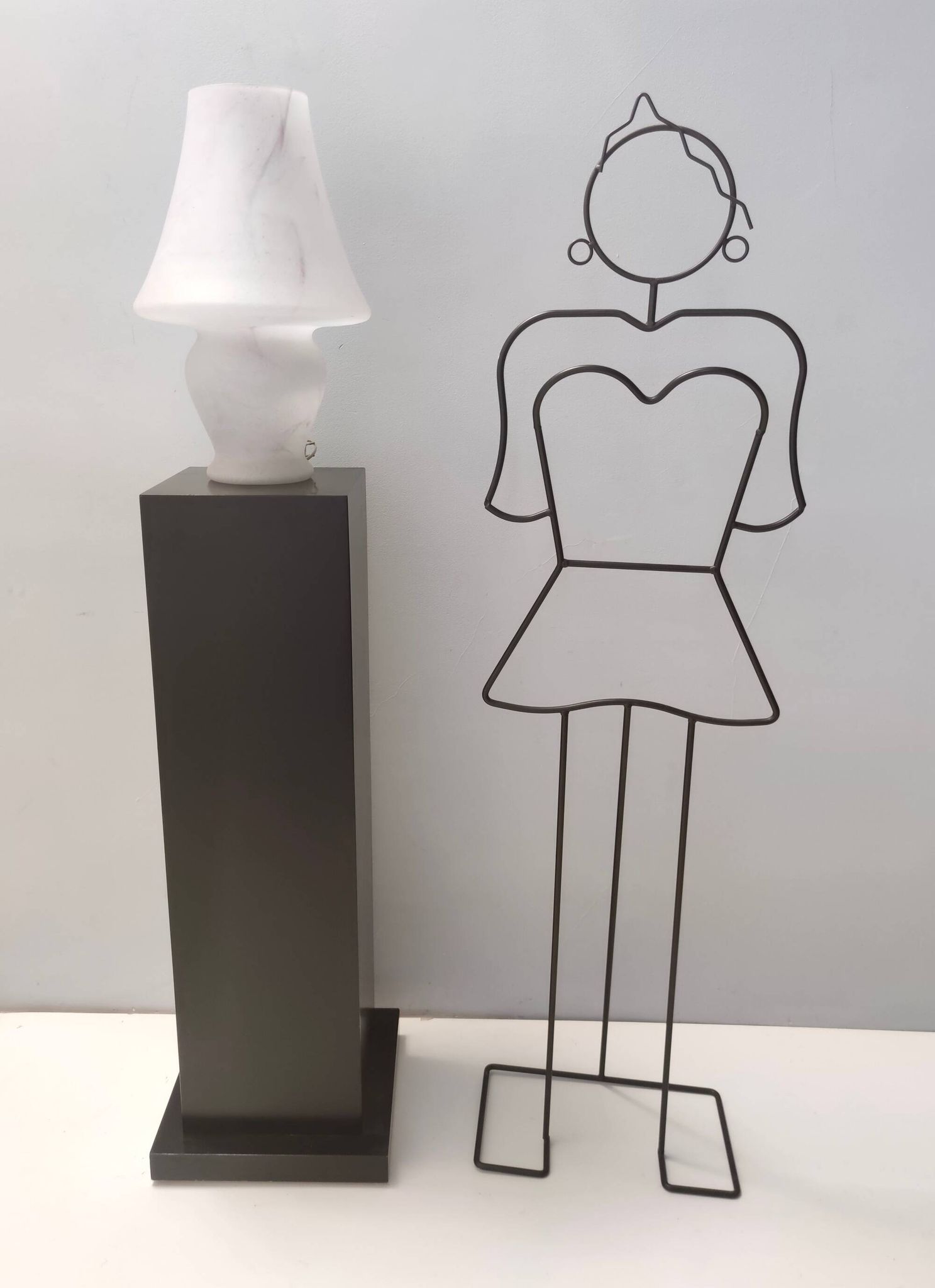 Lampe de table en verre Murano blanc avec un effet marbre rose, Italie