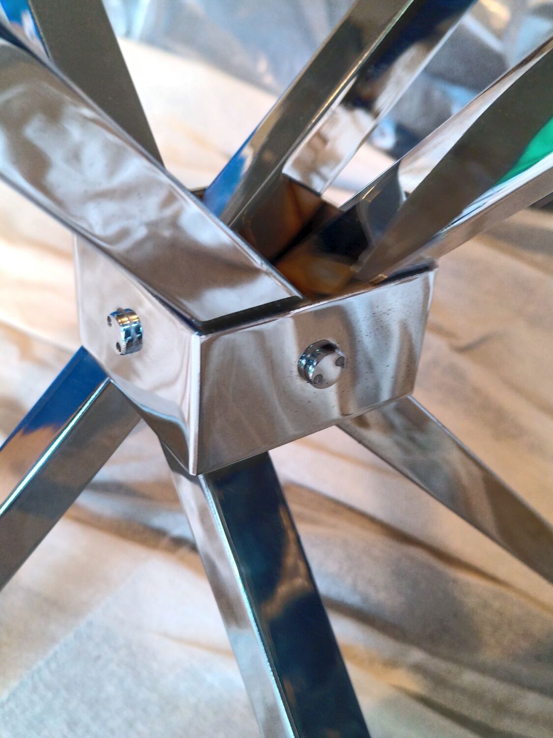 Mikado Table 1970