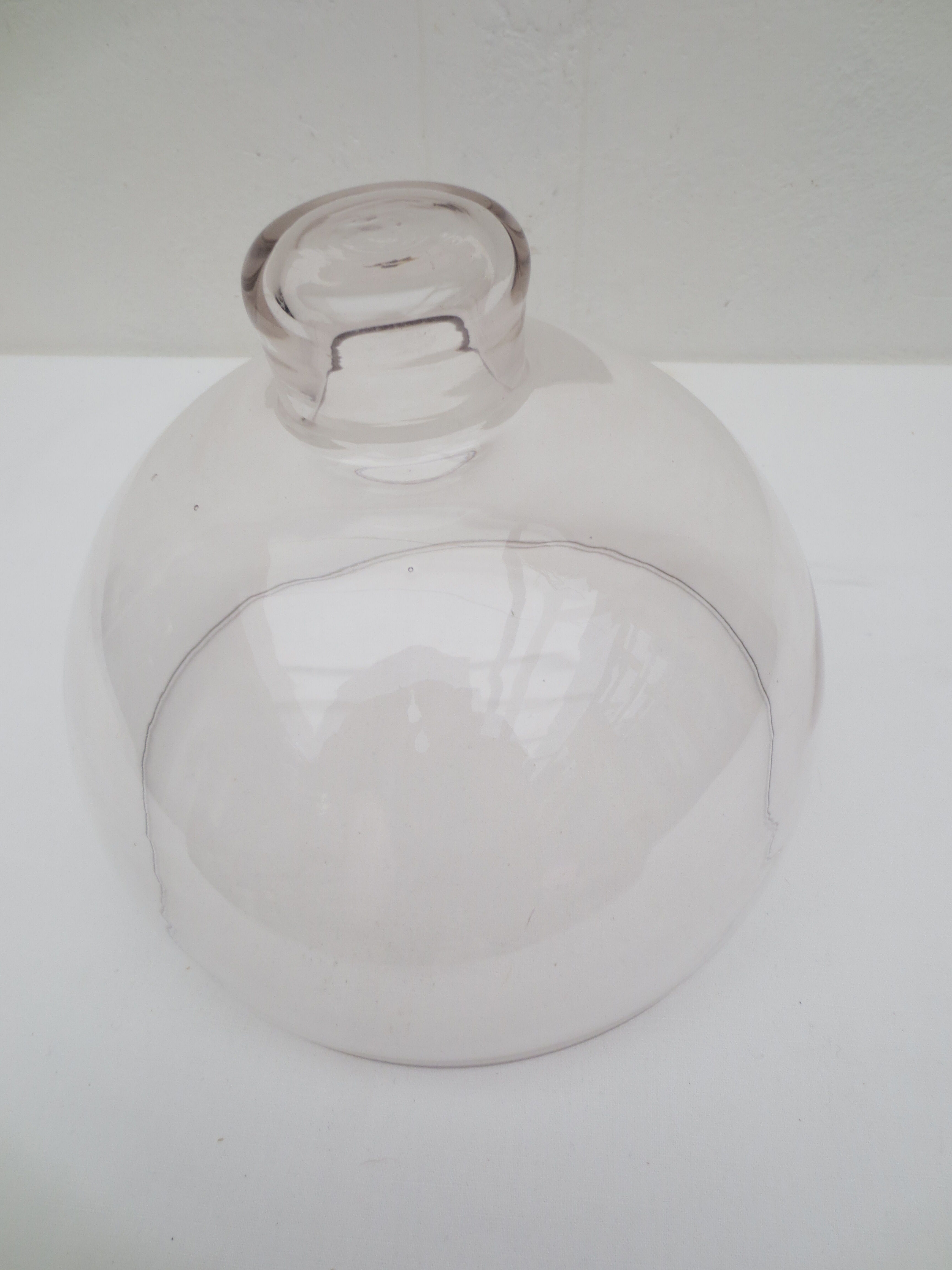 Round bell in thick glass trasparent with button