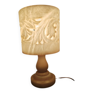Lampe ajouree en albâtre