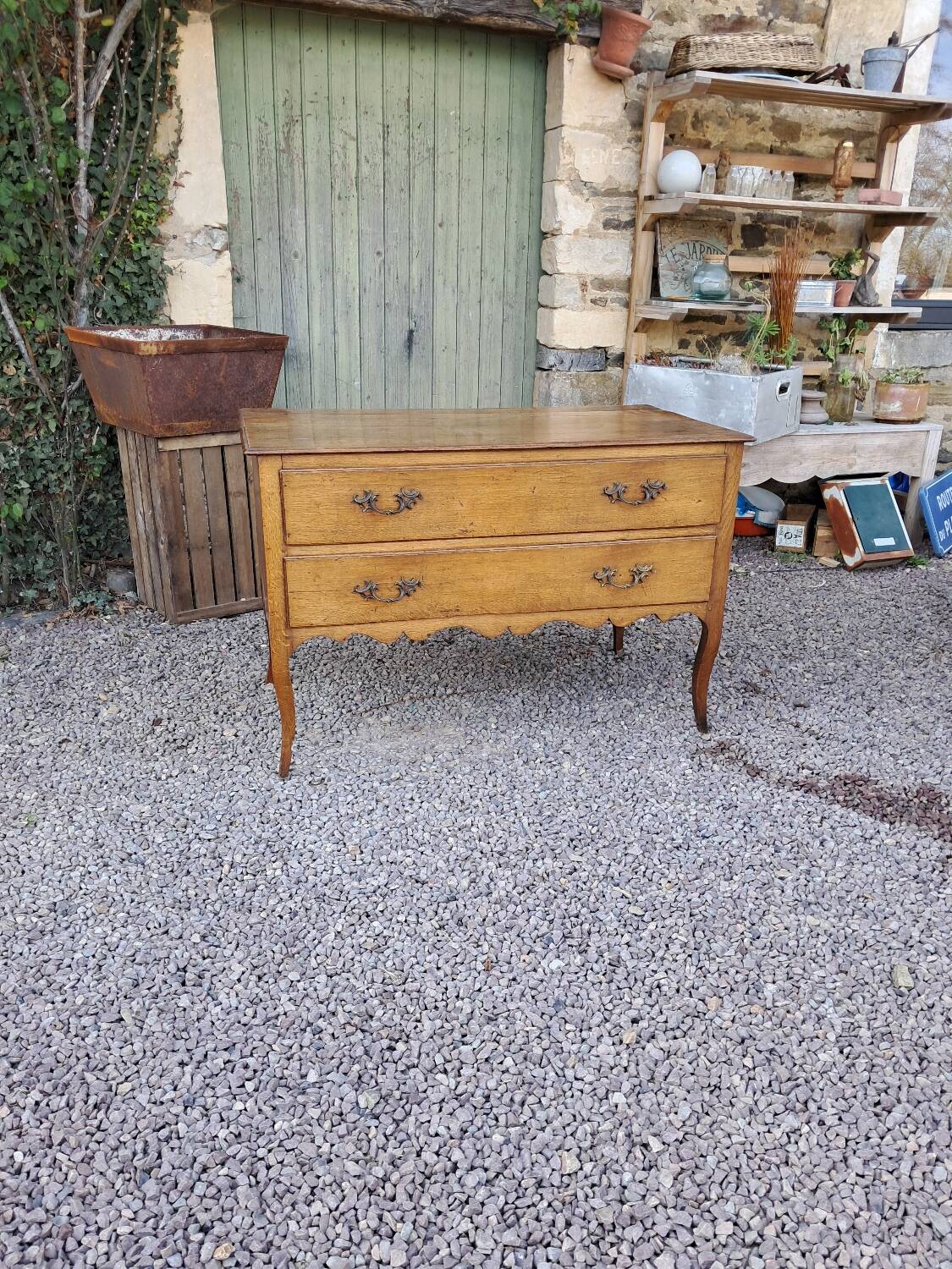 Old chest of drawers