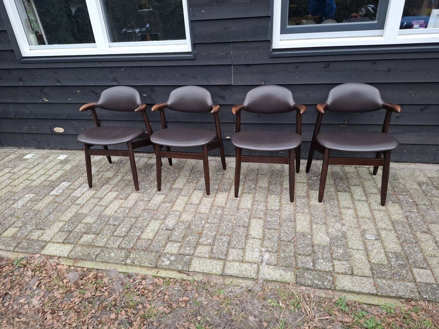 4 tijsseling cowhorn chairs