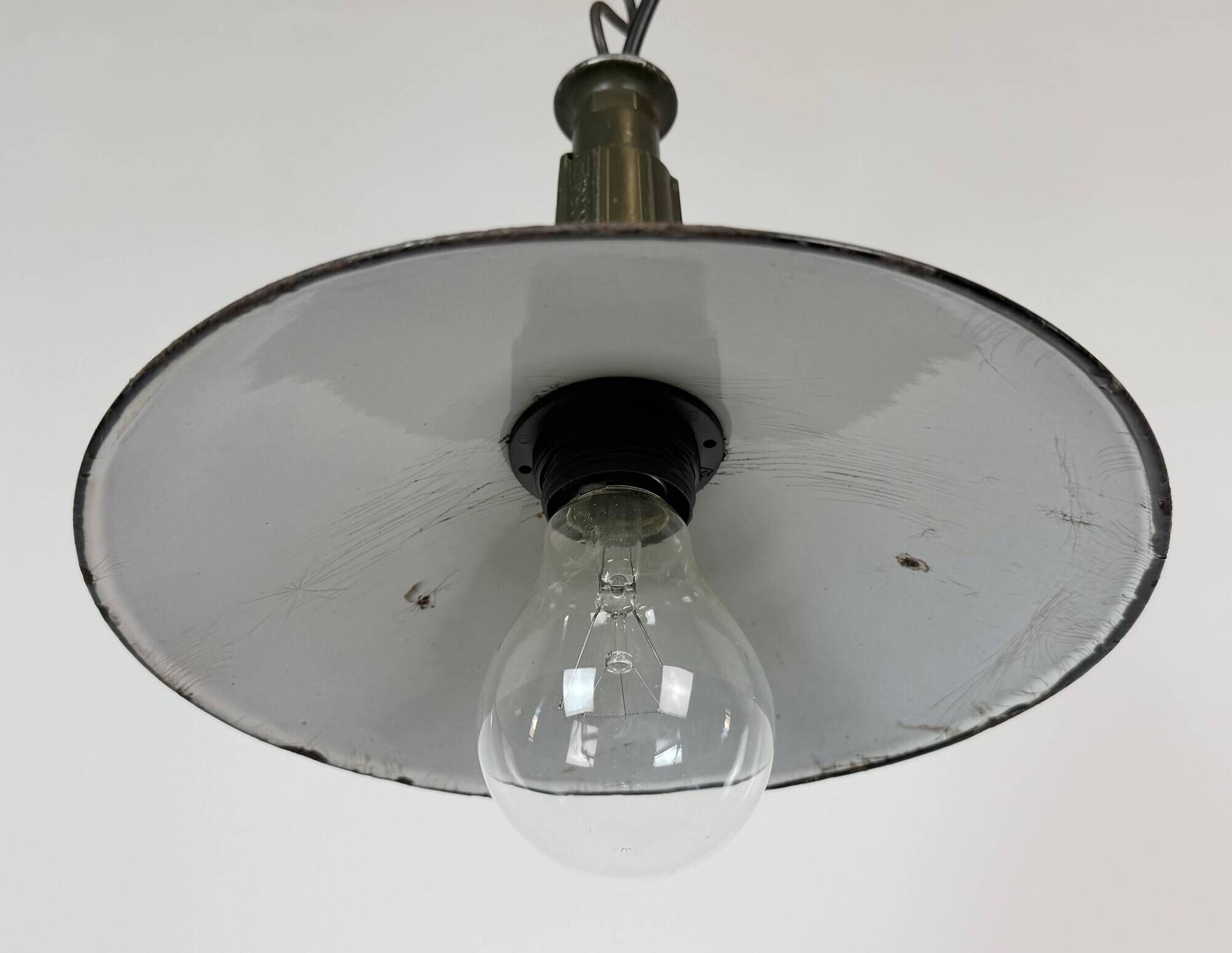 Industrial Green Enamel Military Pendant Lamp with Cast Aluminium Top, 1960