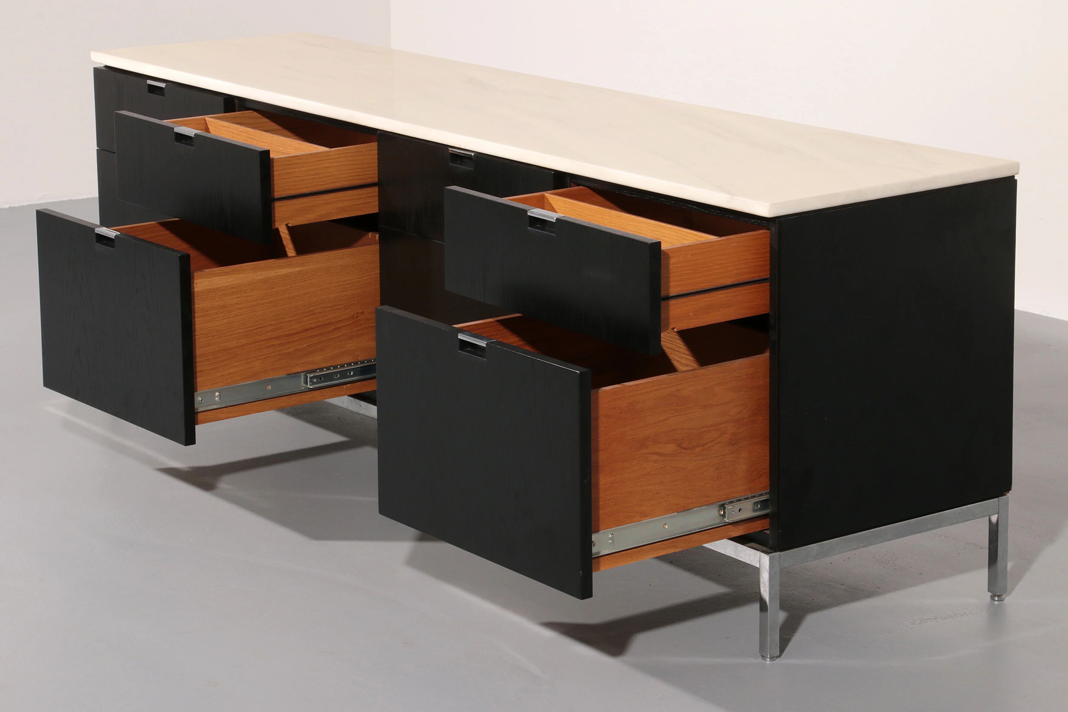 Executive sideboard by Florence Knoll for Knoll International, 1970s