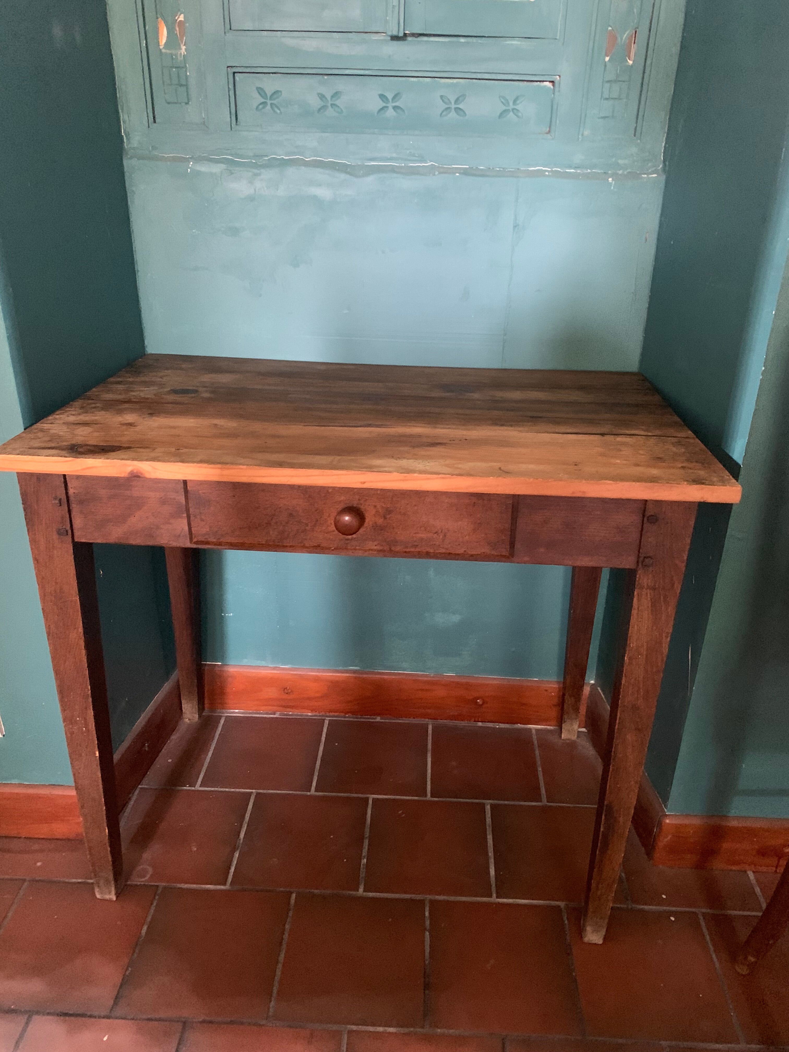 Farm table