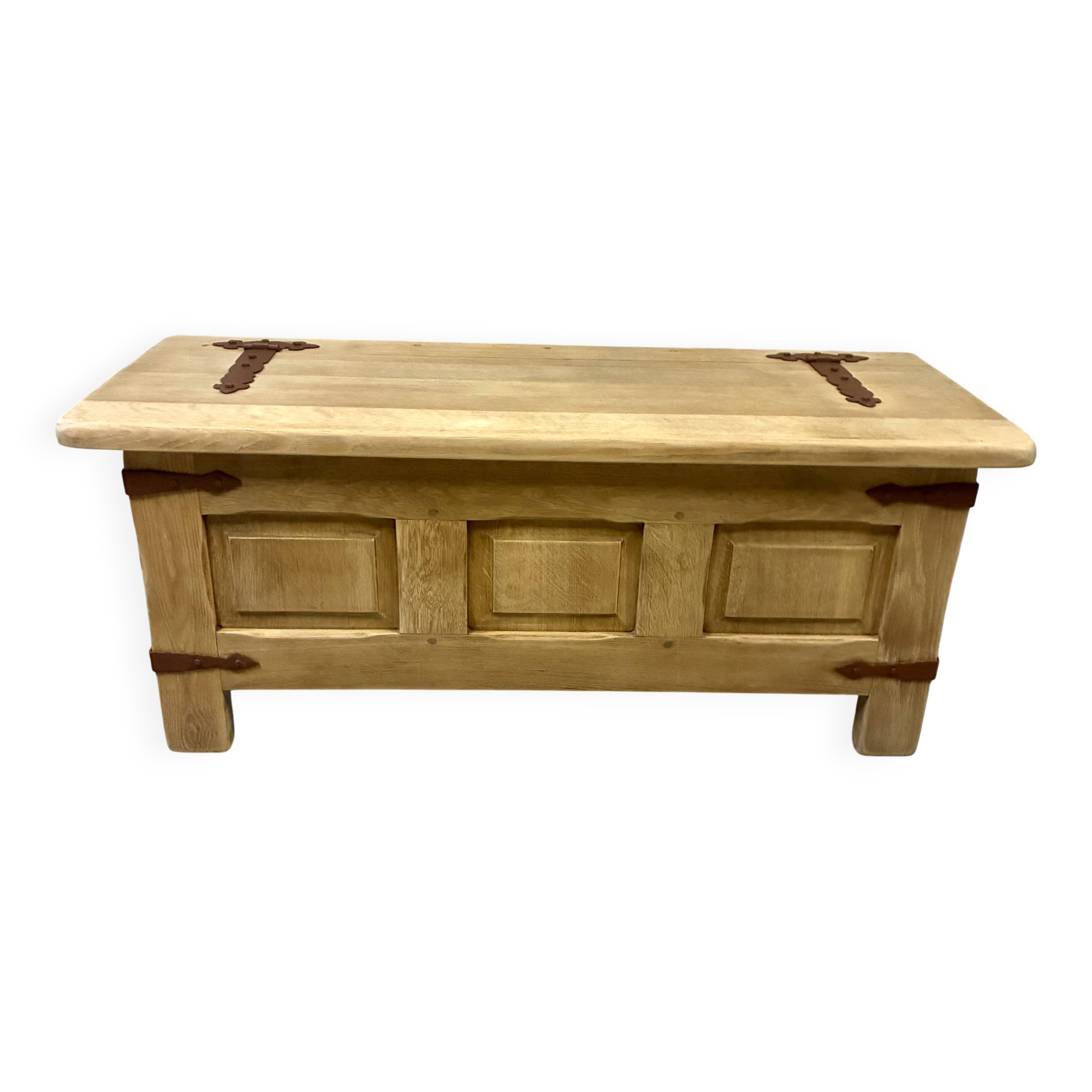 Coffre en bois