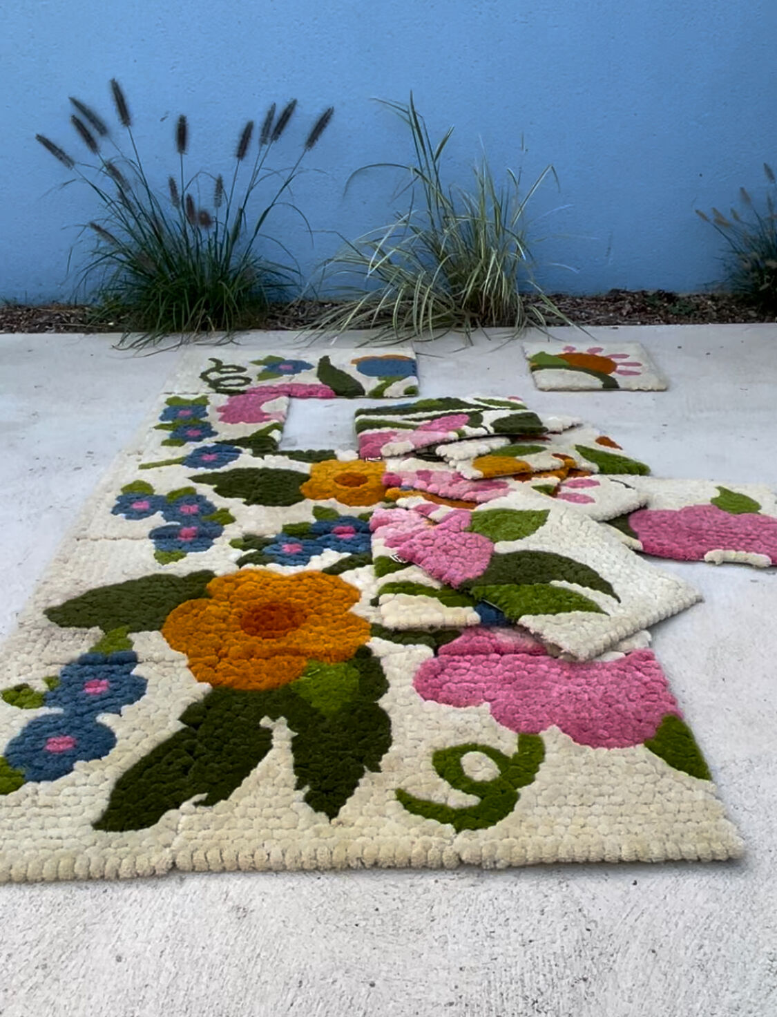 80s floral rug handmade tapitouf in pieces