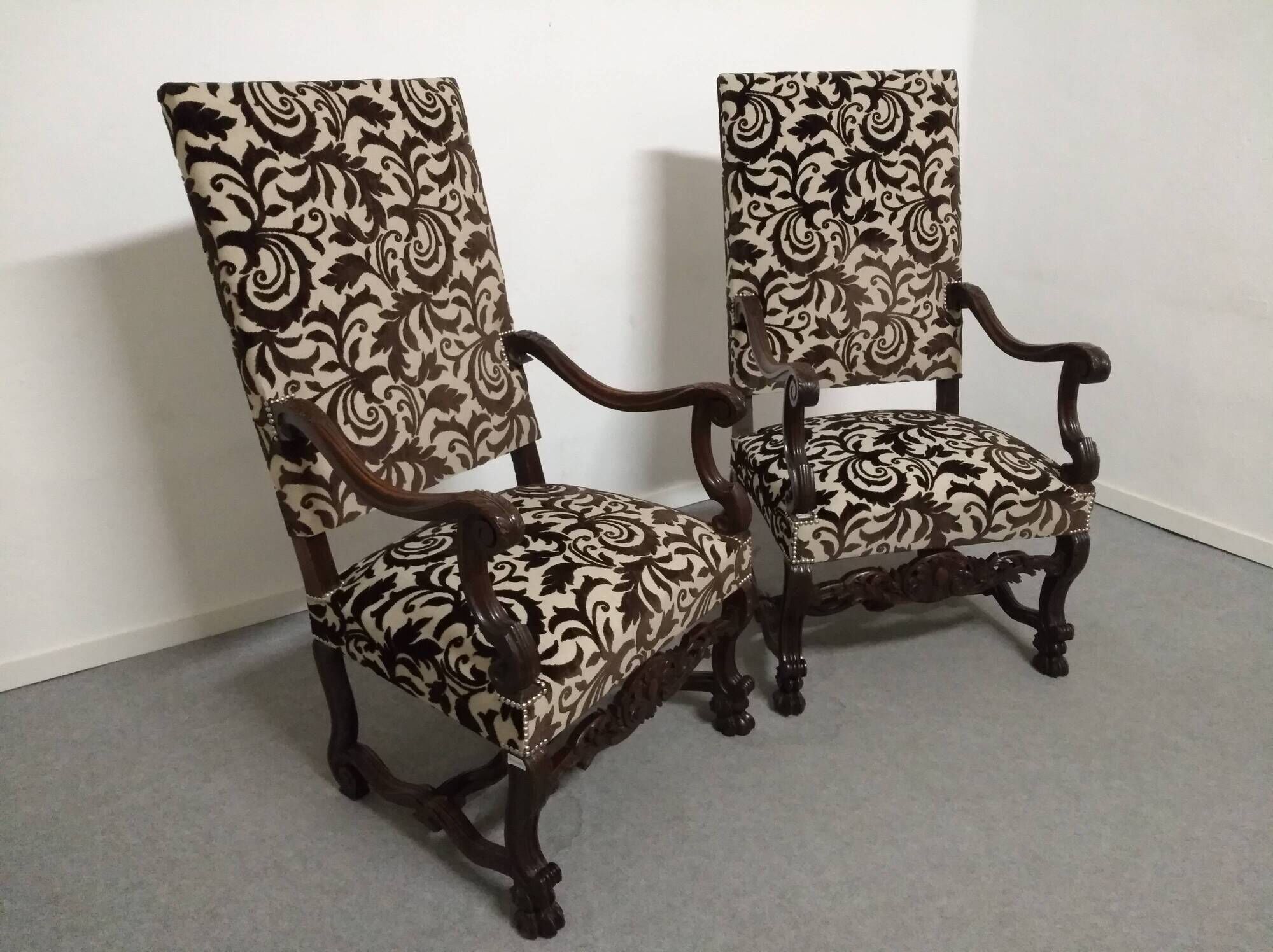 Pair of oak state armchairs, France, late 18th century