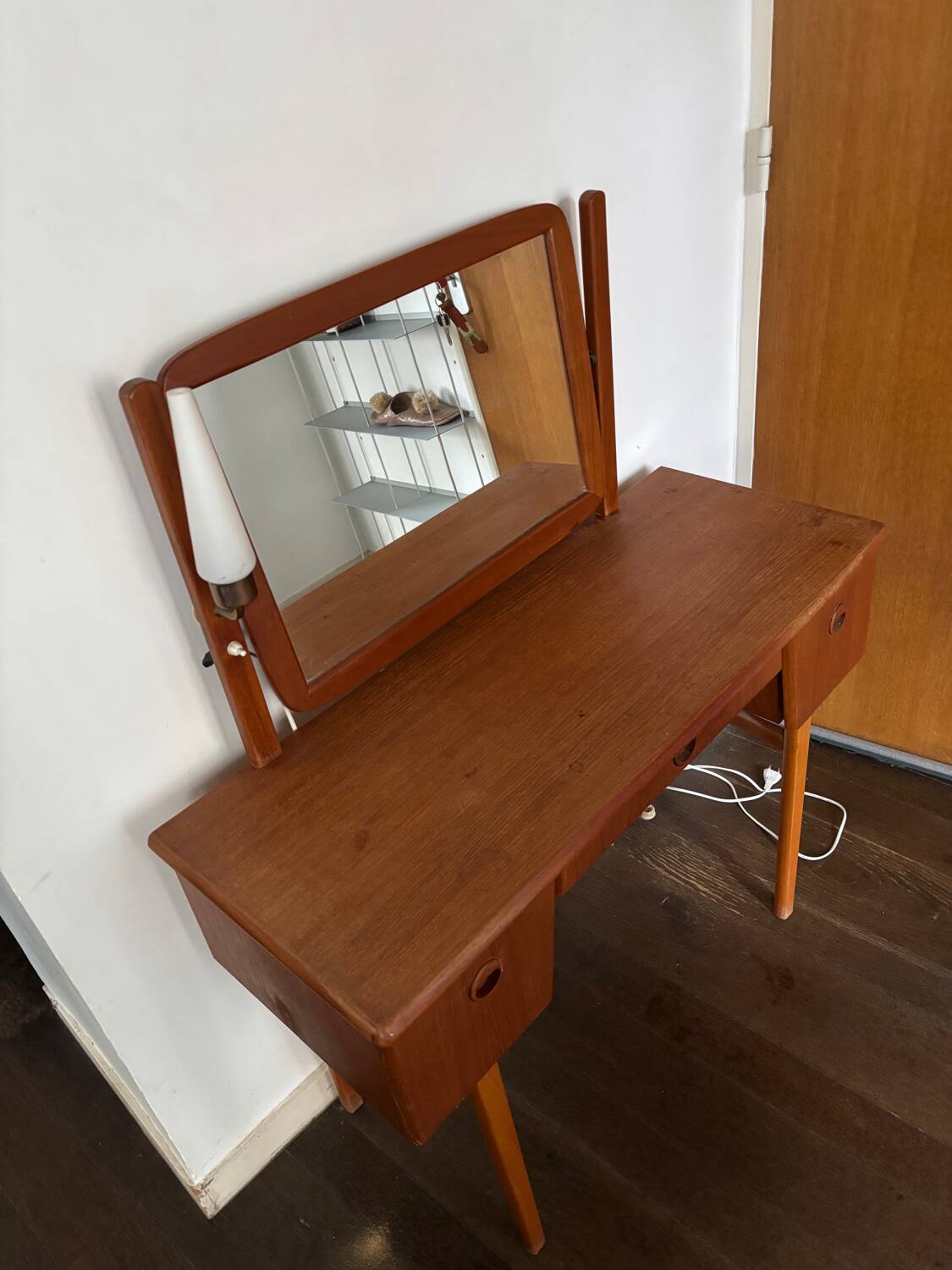 Coiffeuse en teck design danois