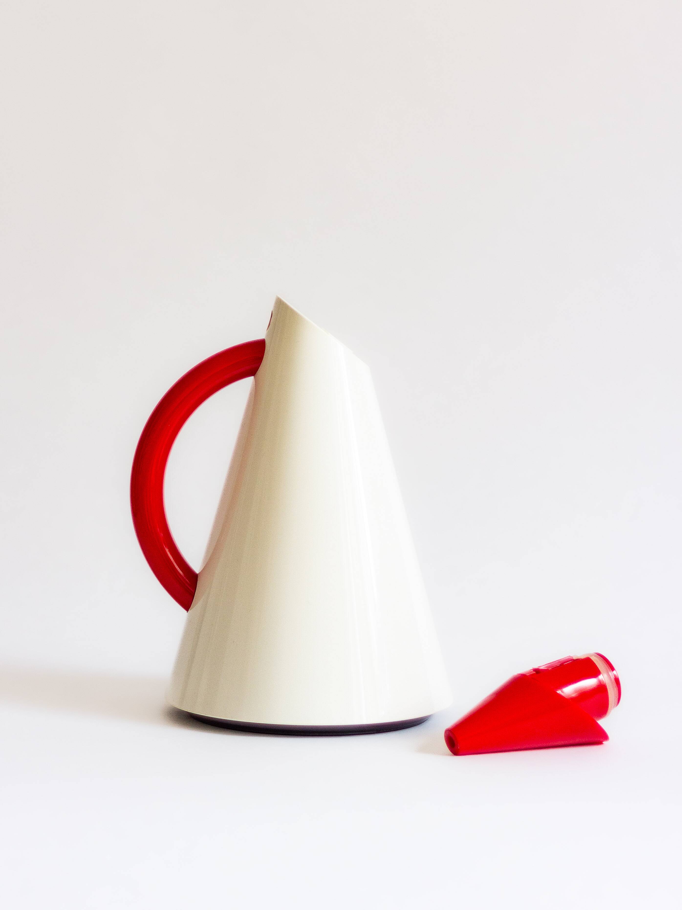 White and red plastic thermos jug with removable and swiveling spout, 80s