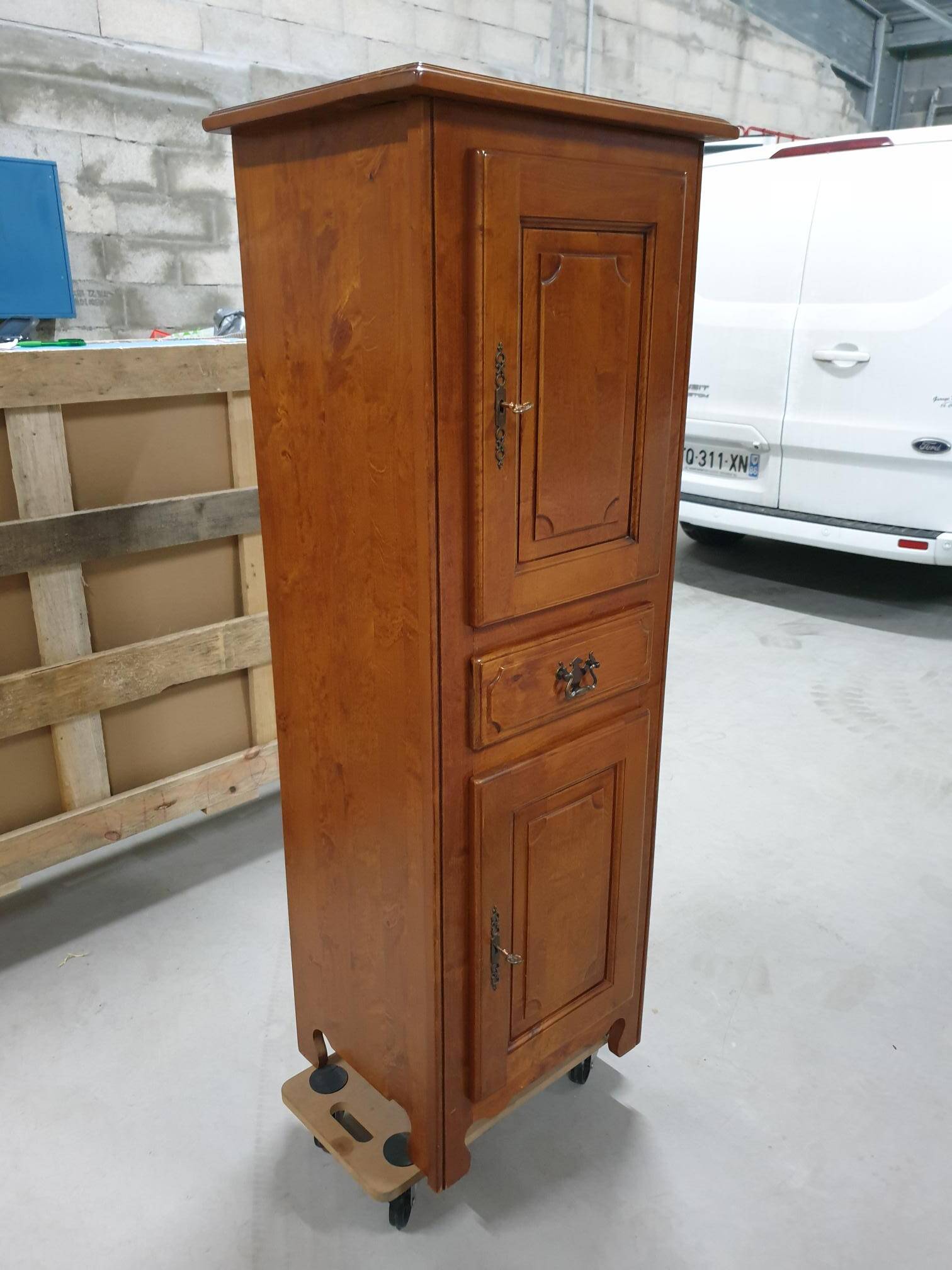 STANDING HOME IN CHERRY