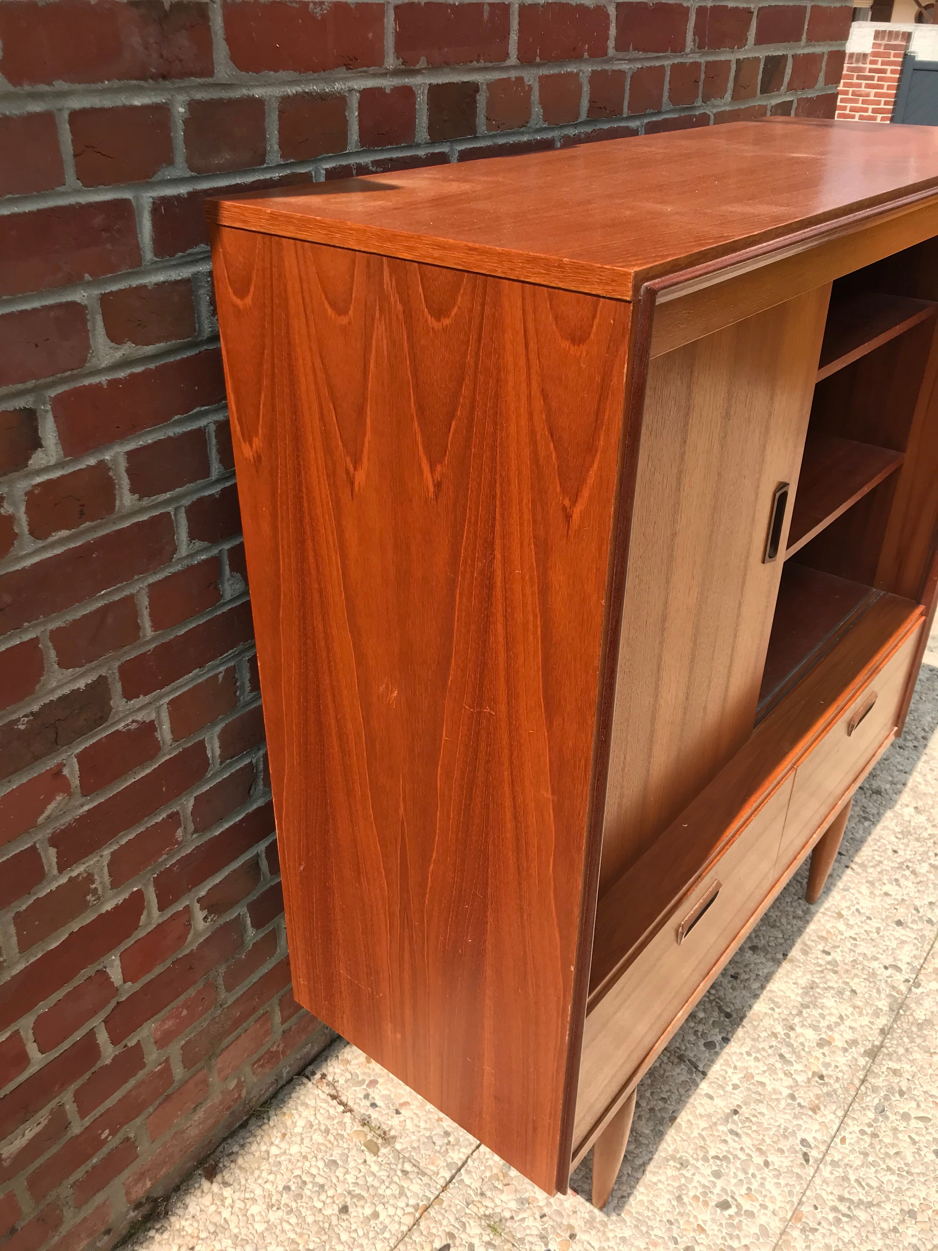Commode vitrine scandinave