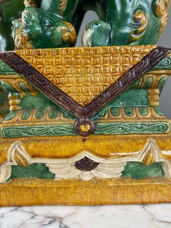 Paire De Lions Gardiens En Céramique émaillée, Chine, XXe Siècle