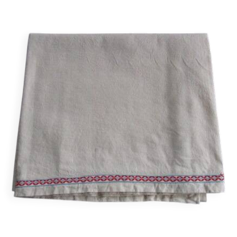Nappe ancienne galonnée 132x118cm
