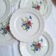 Assiettes à desserts à fleurs vintage
