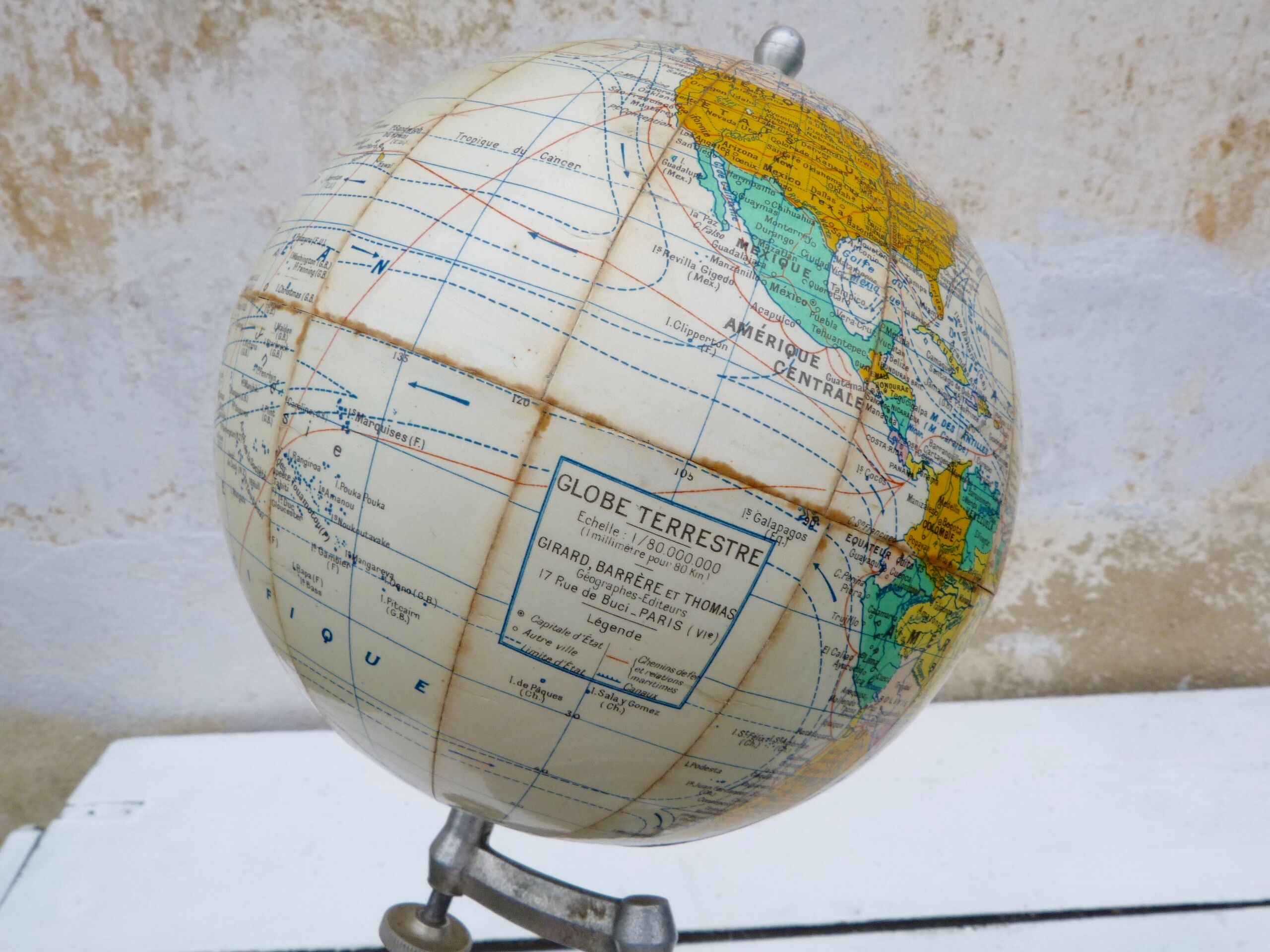 Earth globe Girard Barrere and Thomas vintage 1960