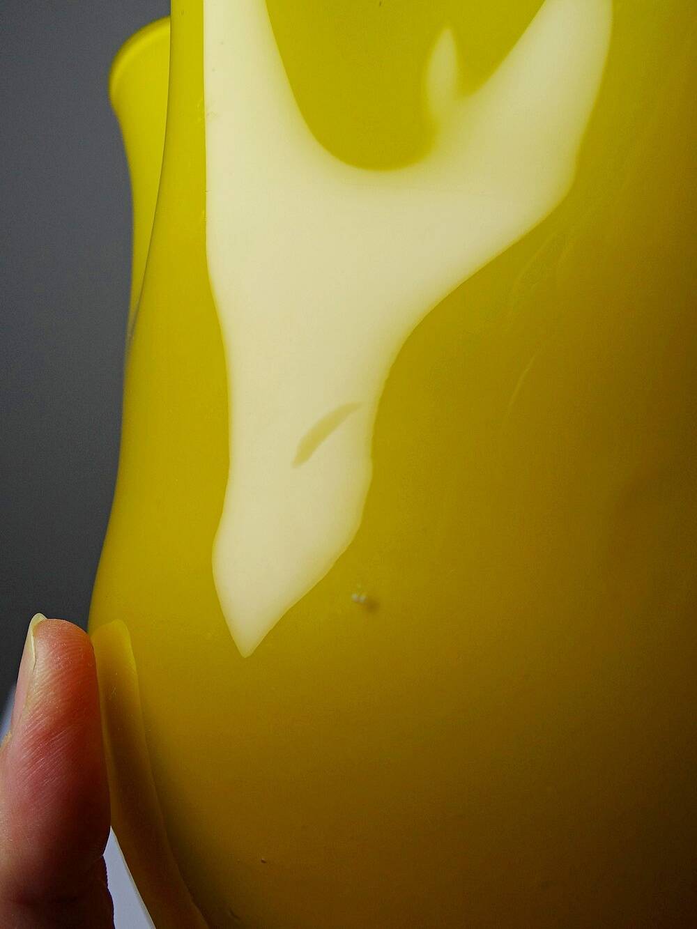 Fazzoletto vase in blown Italian glass, yellow opaline lined, Murano 1960-70.