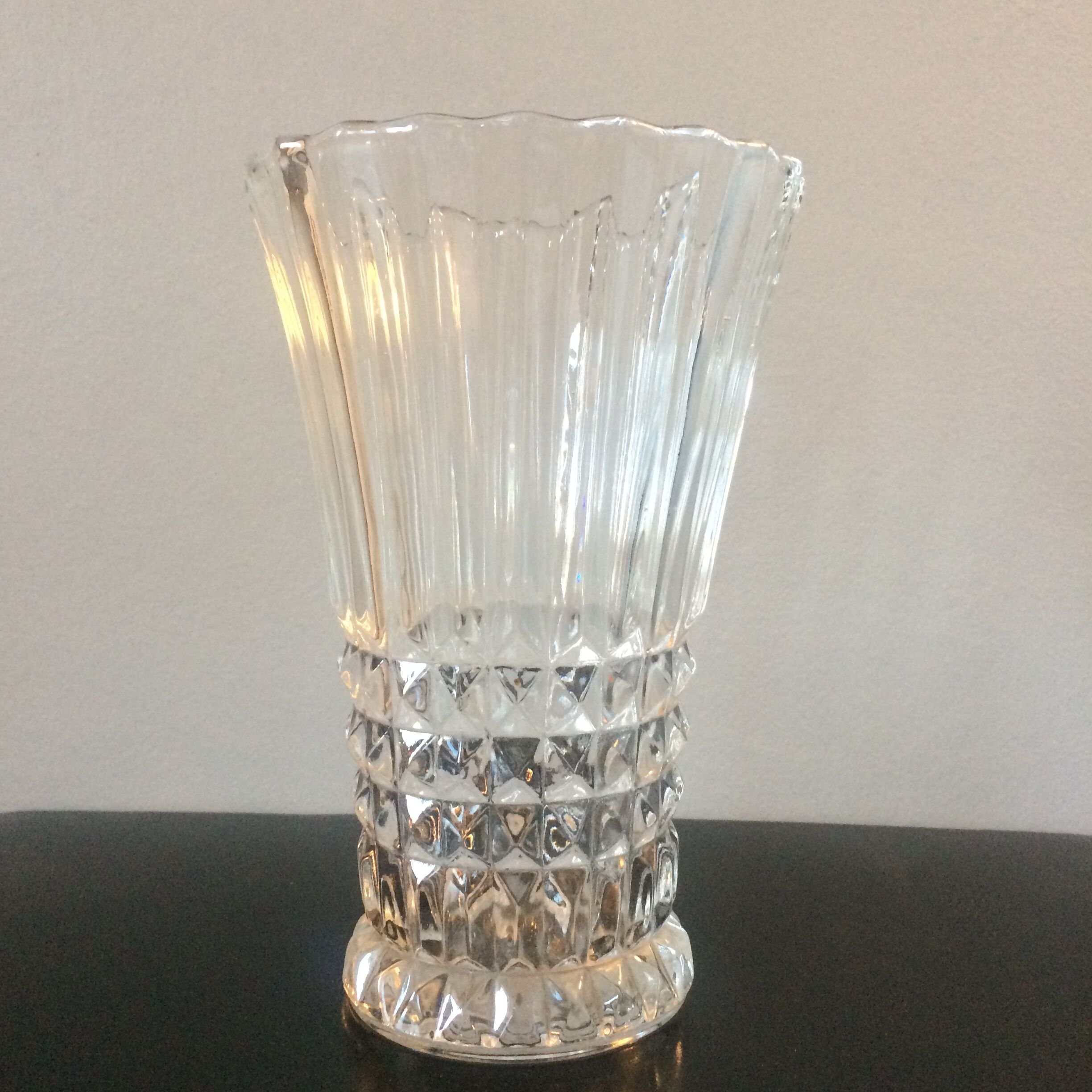 Glass vase