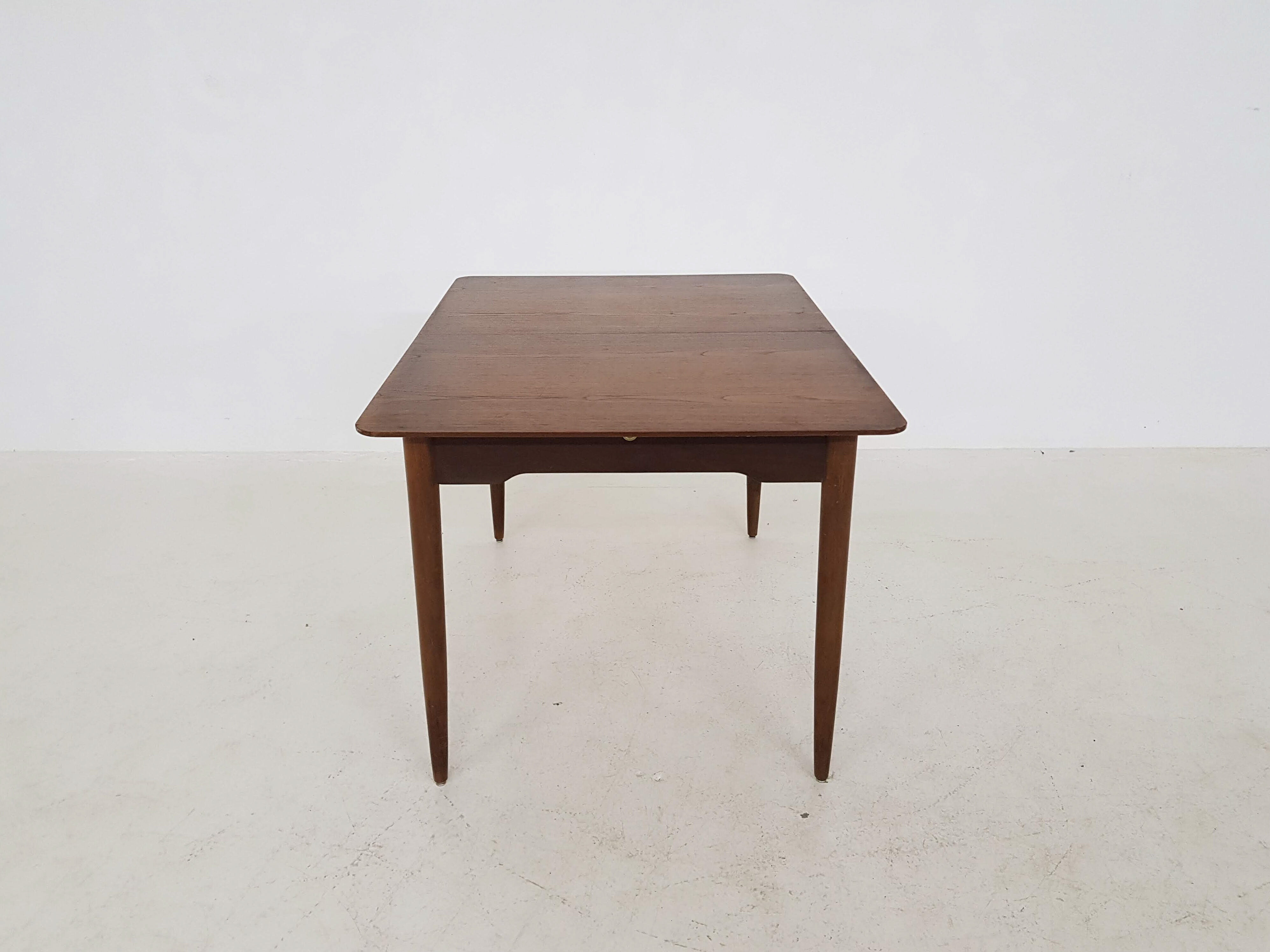 Danish design teak extendable dining table 1960’s