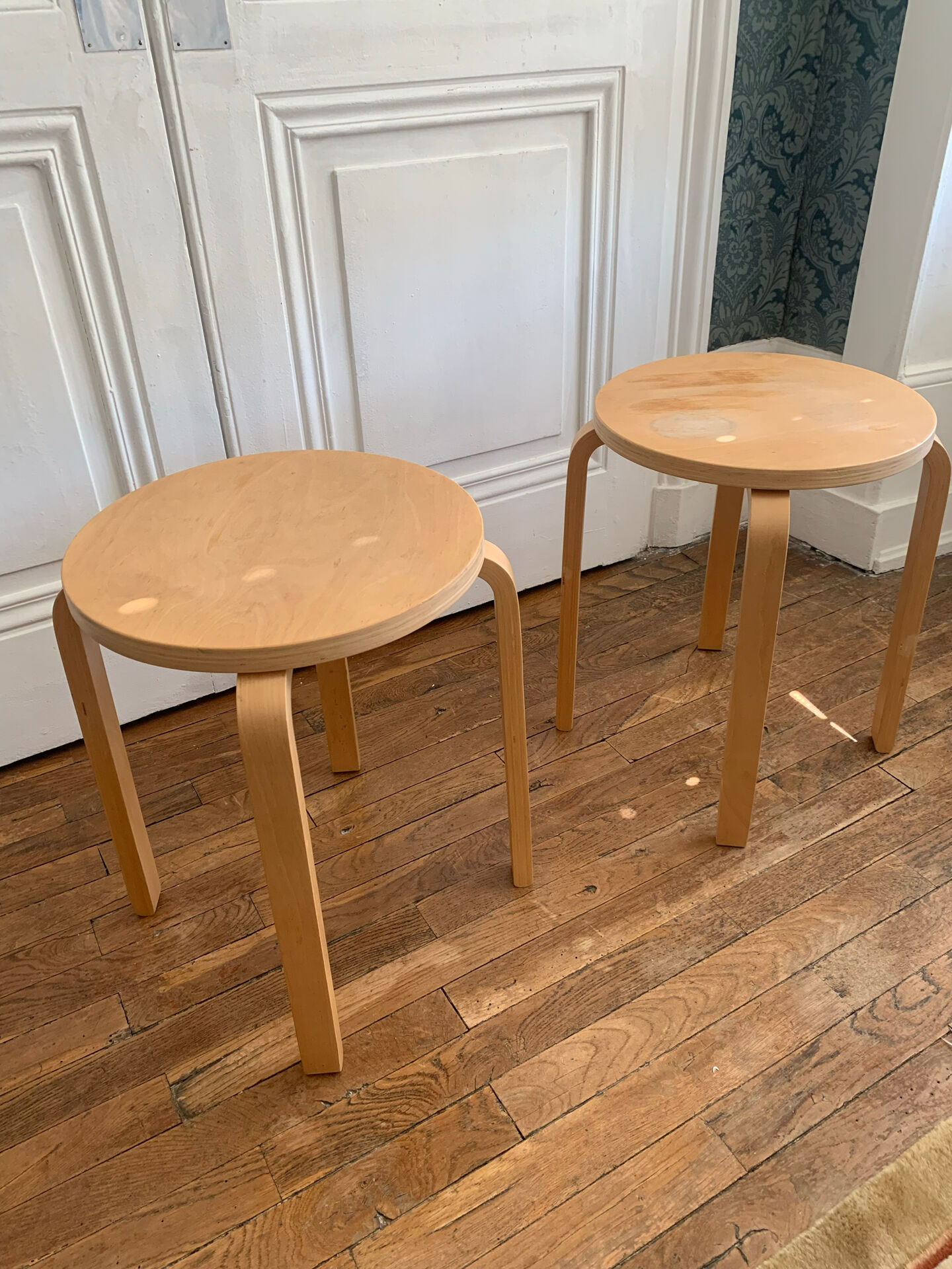 Paire de tabourets IKEA Frosta