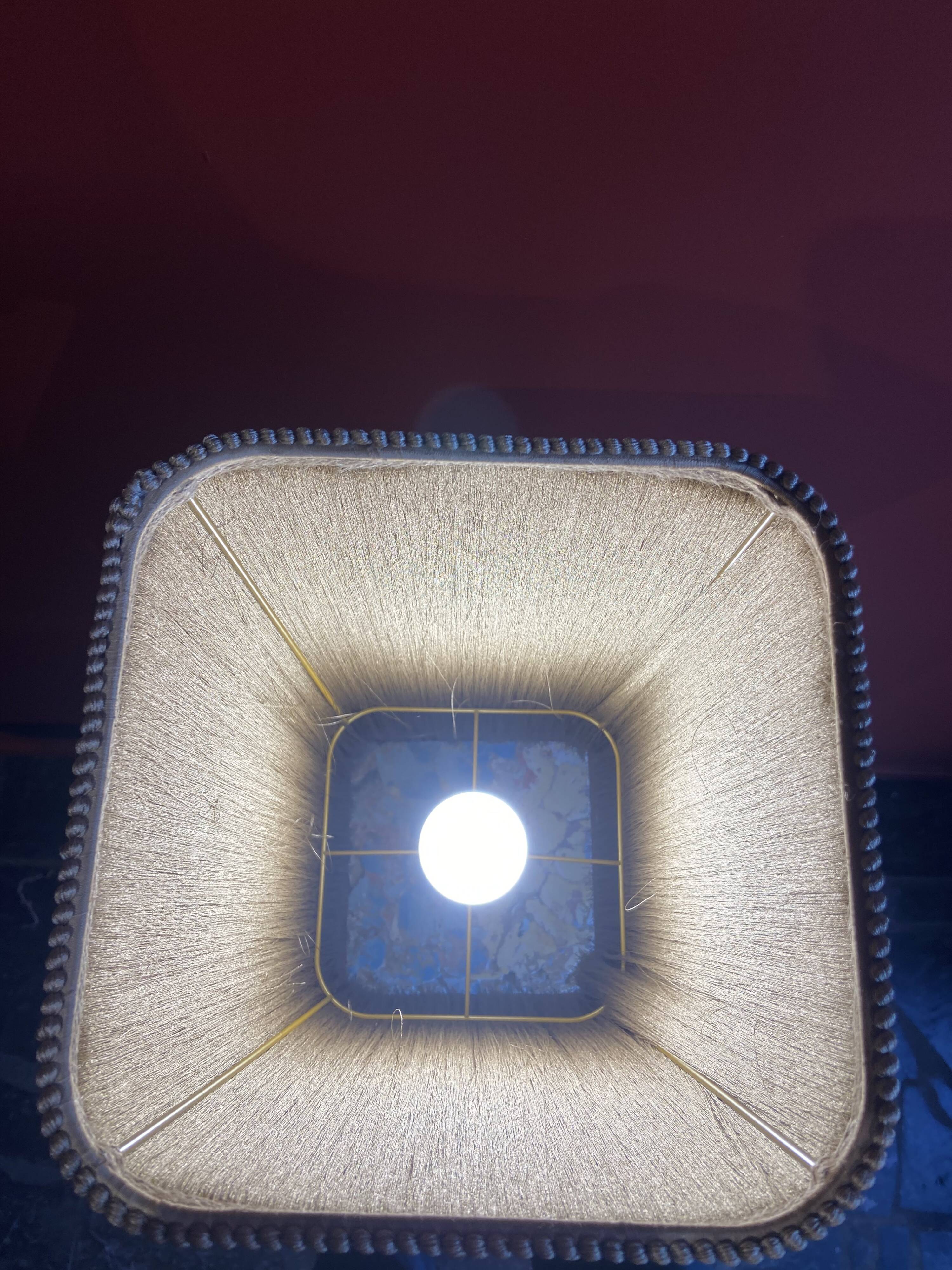 Base stuck blue beige marble-plaster, fringed lampshade Houles, 21st century.