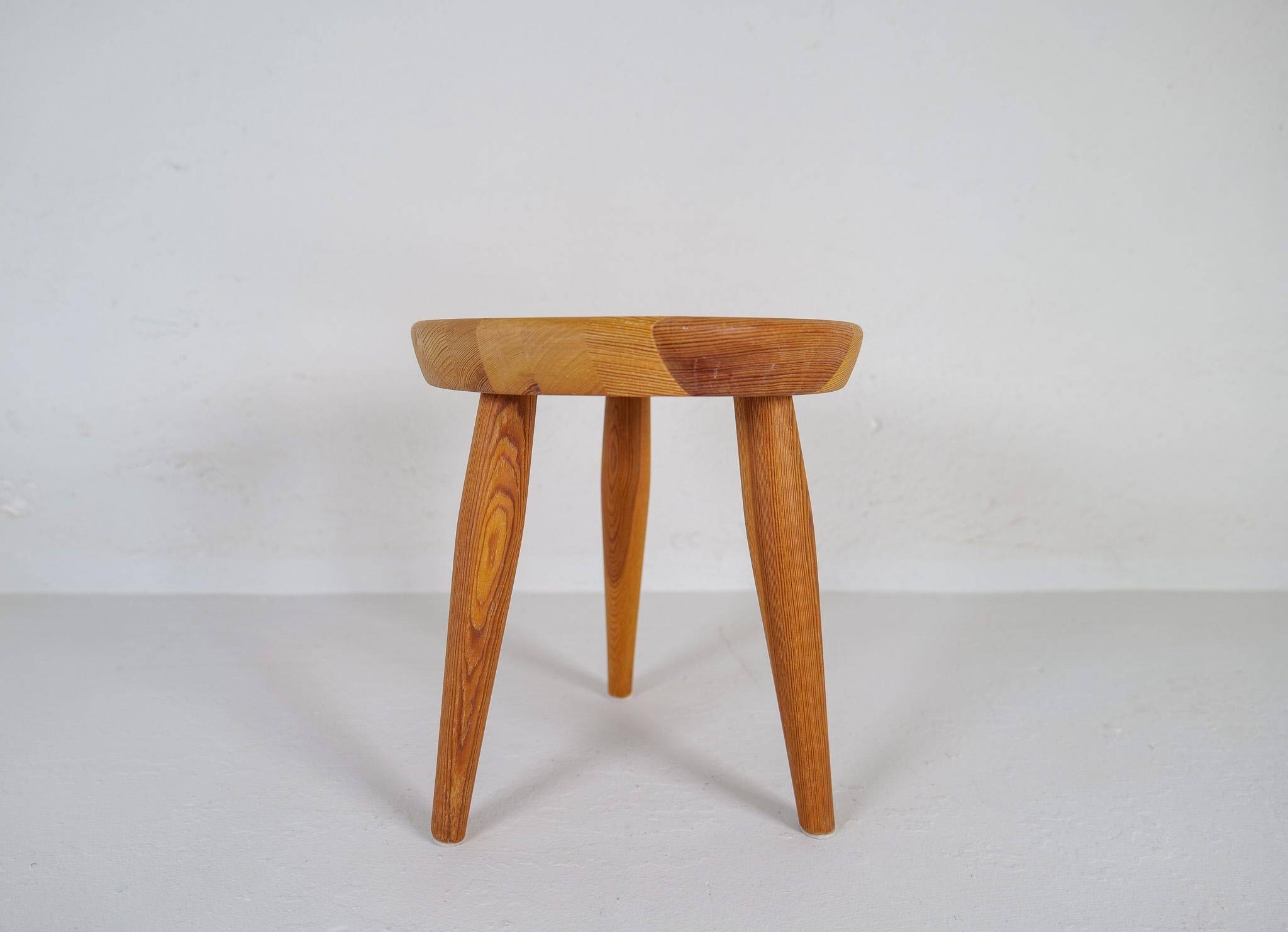 Modern Scandinavian Sculptural Stool in Pine, Sweden, 1970s