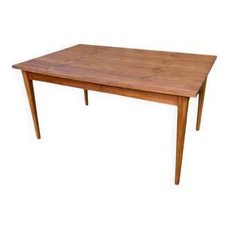 Vintage Scandinavian table for 6 people from the 1960s-70s.