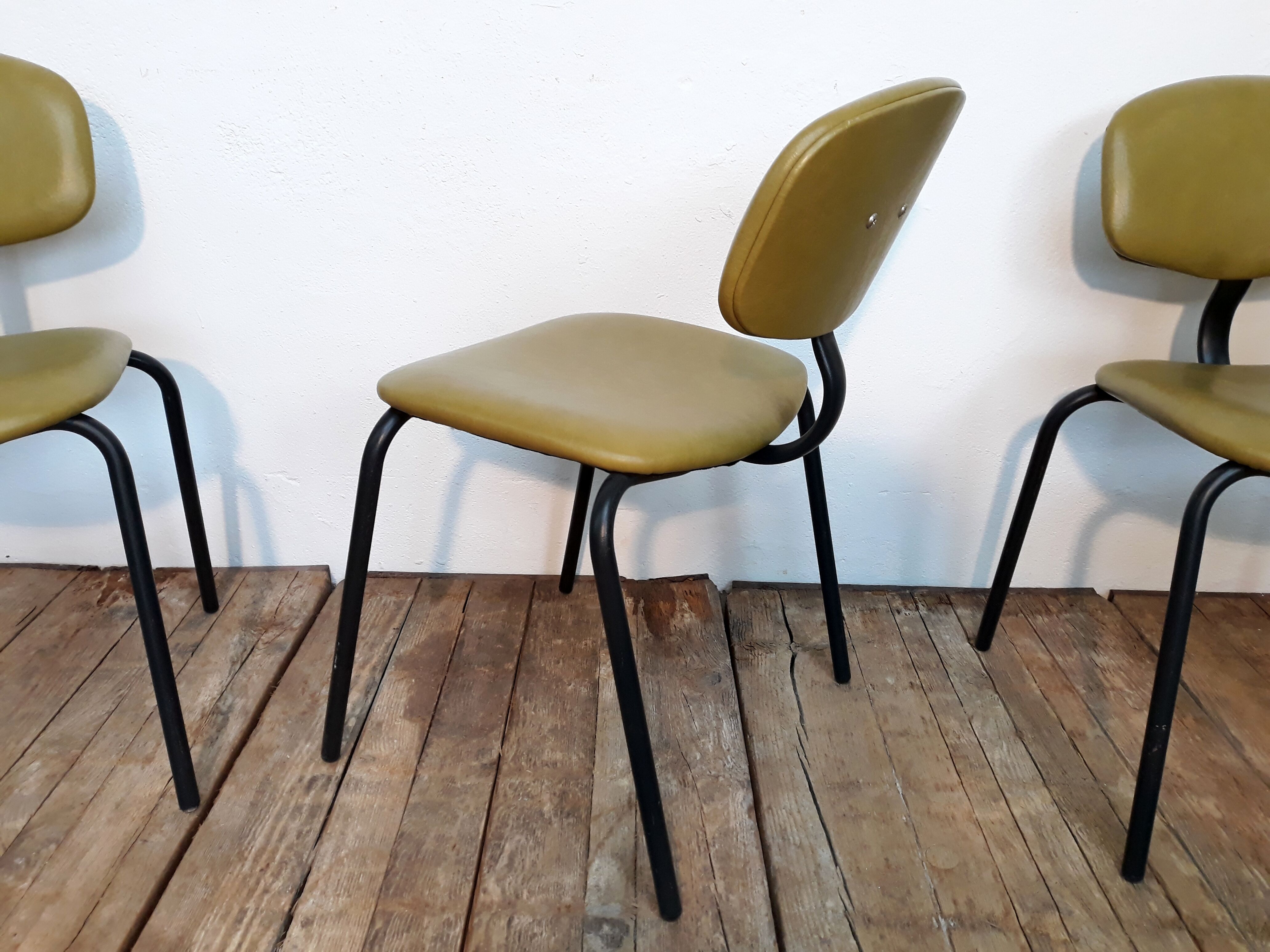 9 chairs vintage Stafor Steelcase