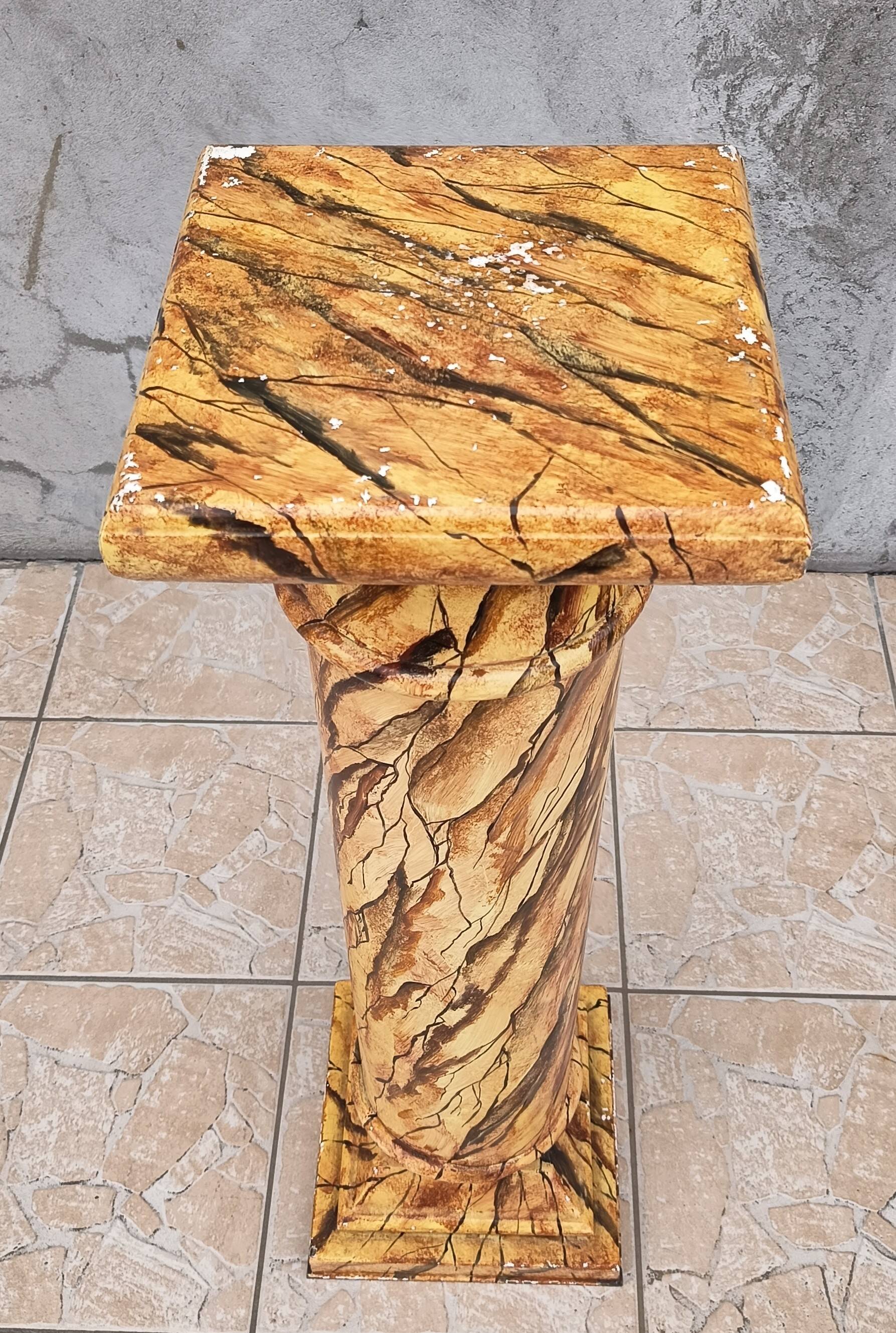 Iron column imitation marble