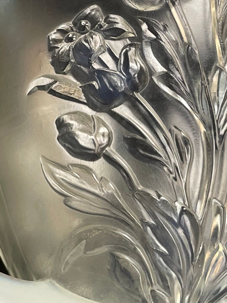 Large vase with 2 Art Deco handles signed Verlys