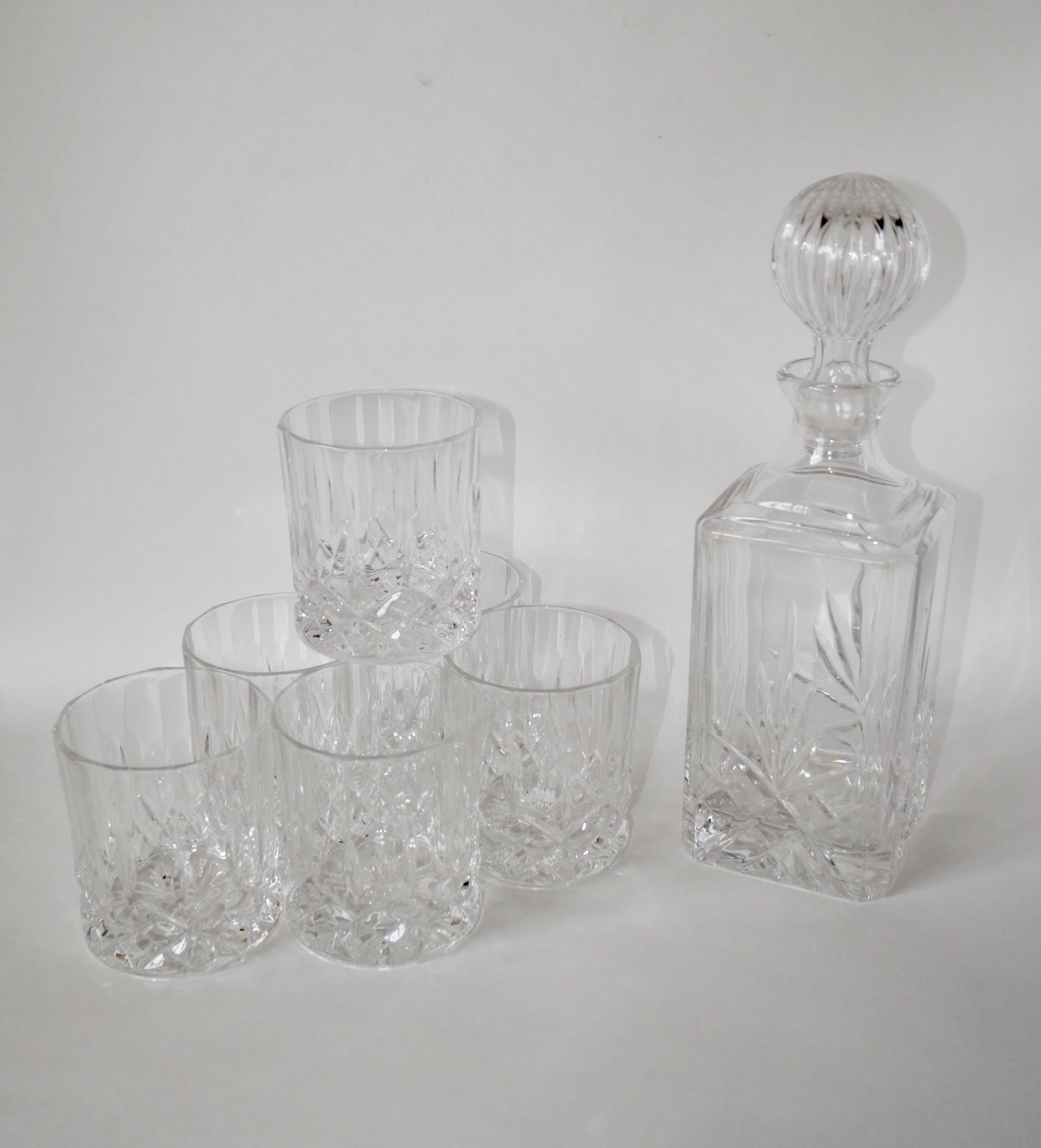 set consisting of a whiskey decanter and 6 crystal glasses 1970