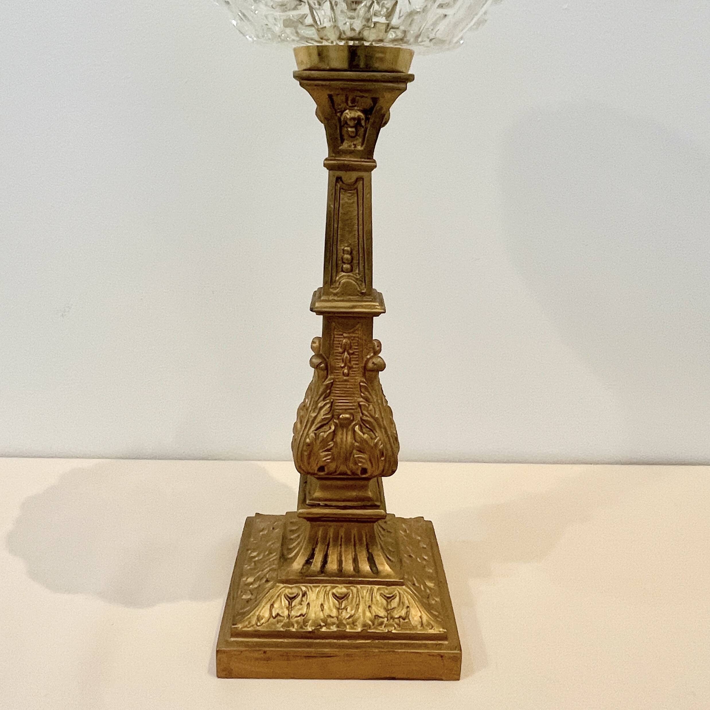 lampe chandelier en bronze doré XIXe avec globe en verre pointe de diamant