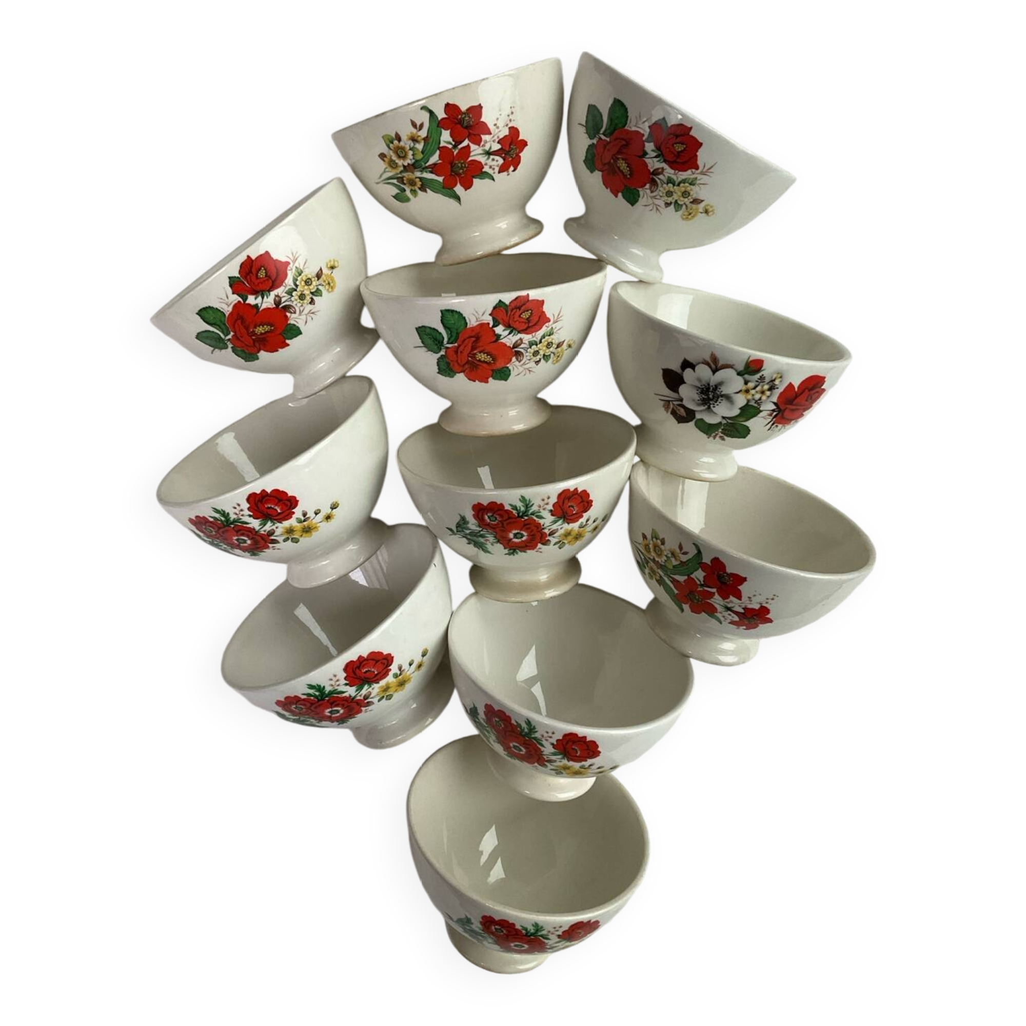 11 small Boch bowls (Belgium)