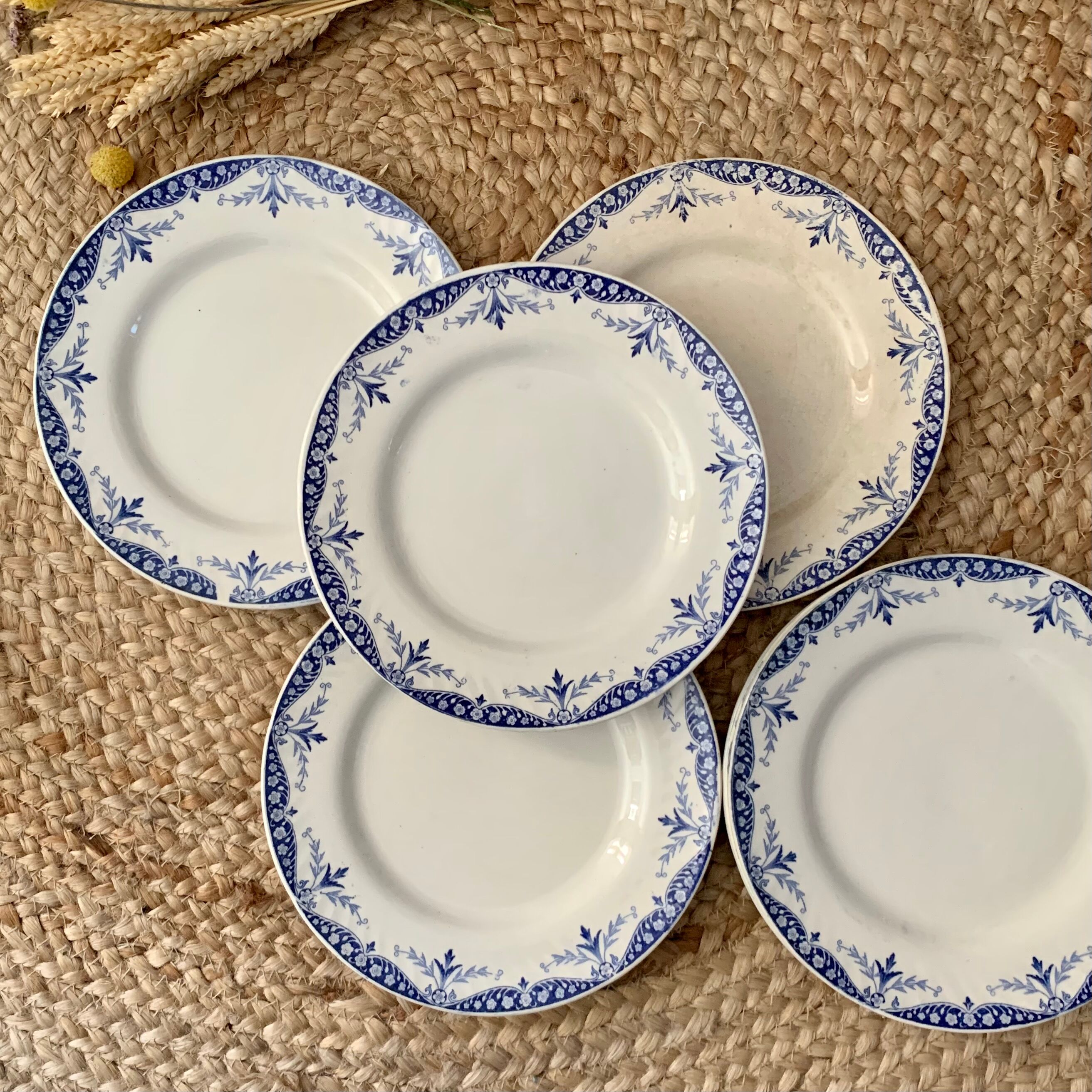 11 Gien porcelain plates