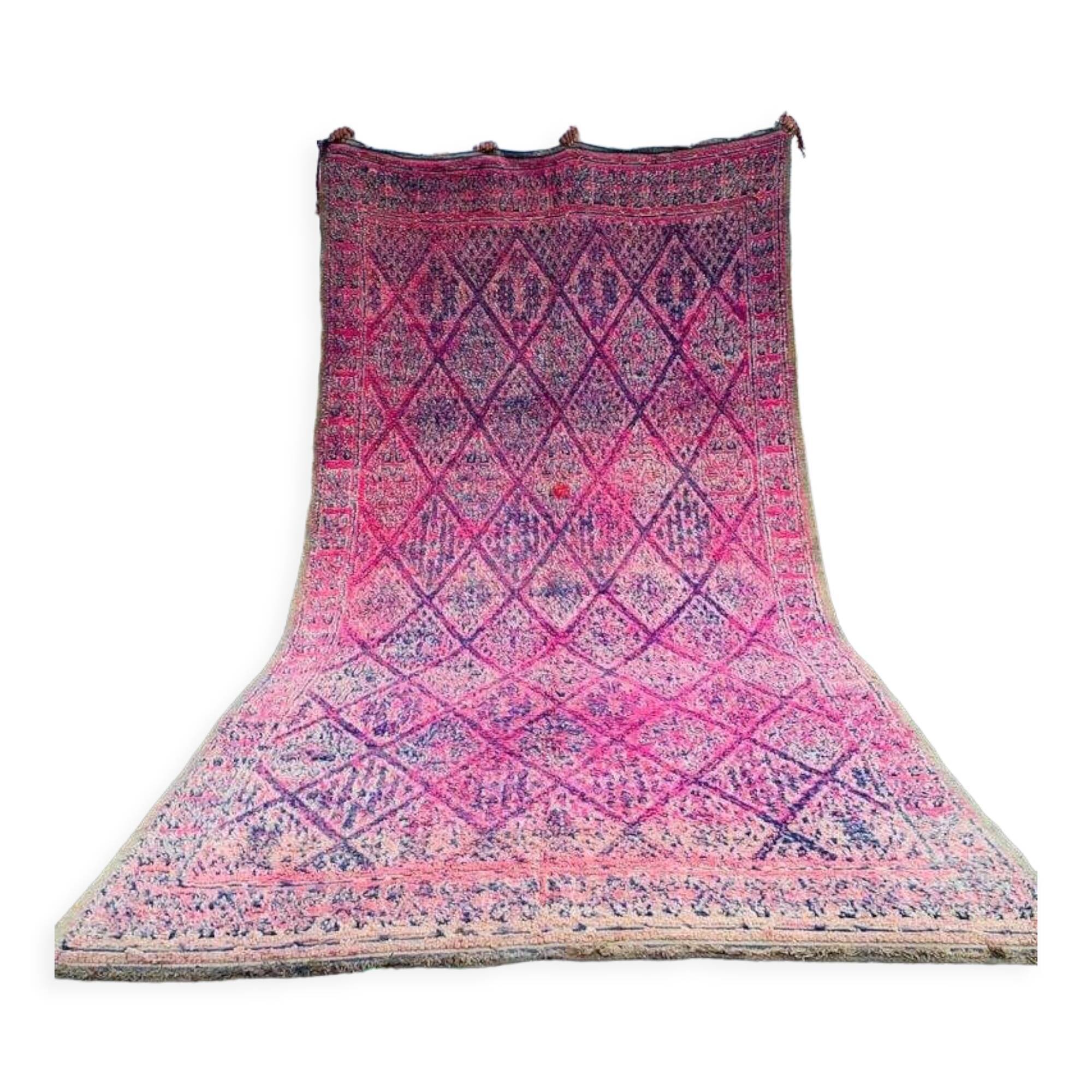 Berber carpet Beni Mguild Red Seventies 4m by 2m10