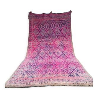 Berber carpet Beni Mguild Red Seventies 4m by 2m10
