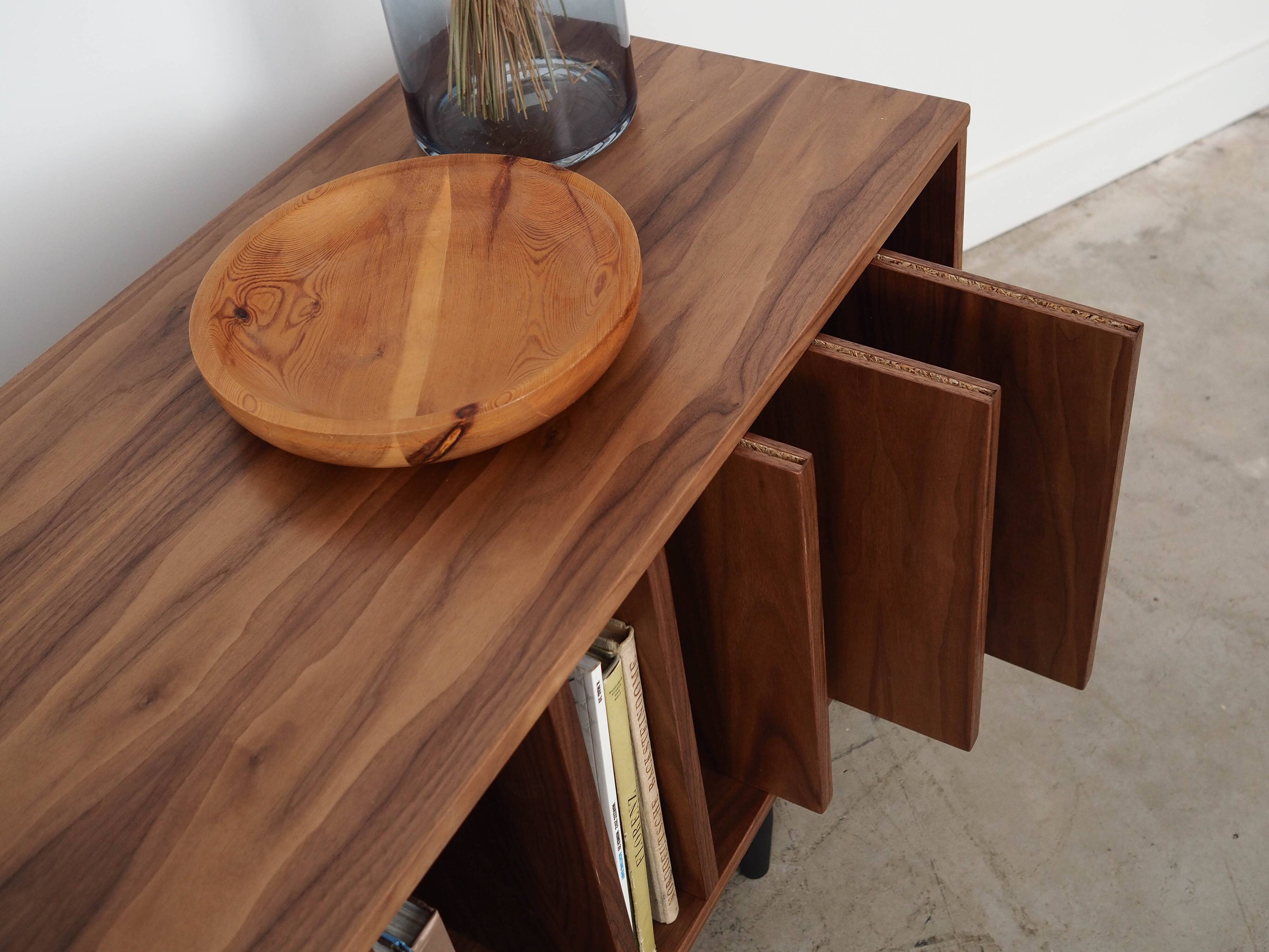Buffet en noyer, design scandinave