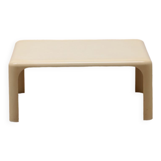 Demetrio 70 table design by Magistretti for Artemide Milano, 1966