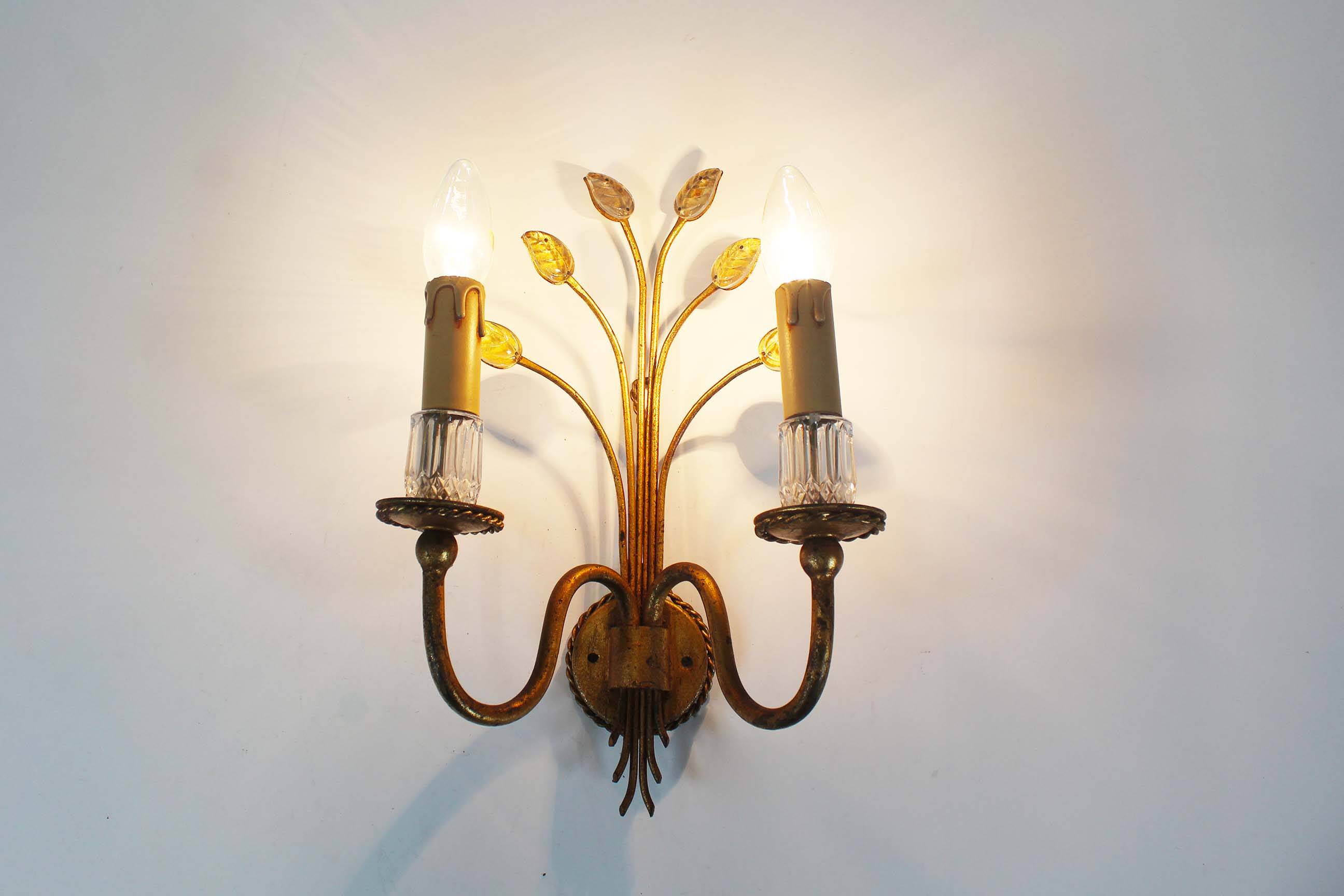 Single gilded and crystal florentine sconce by Banci Firenze.