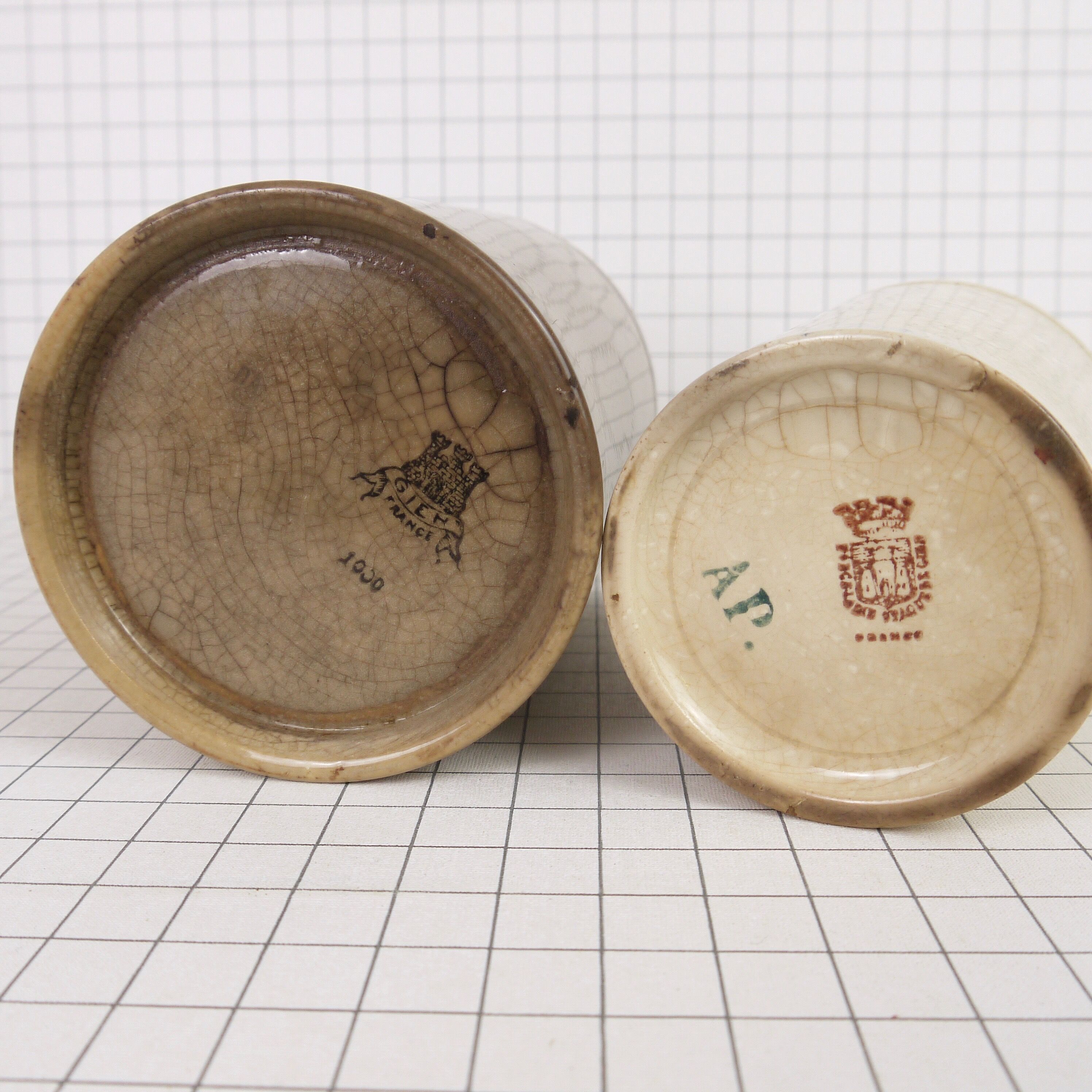 Two pots to fat Gien