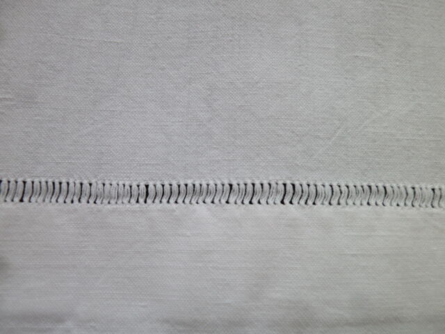 Old sheet in white cotton, days and lace edge 2.05 x 2.75 m