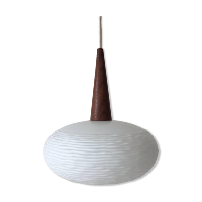 Suspension en verre opalin et teck par Louis Kalff pour Philips, 1960s