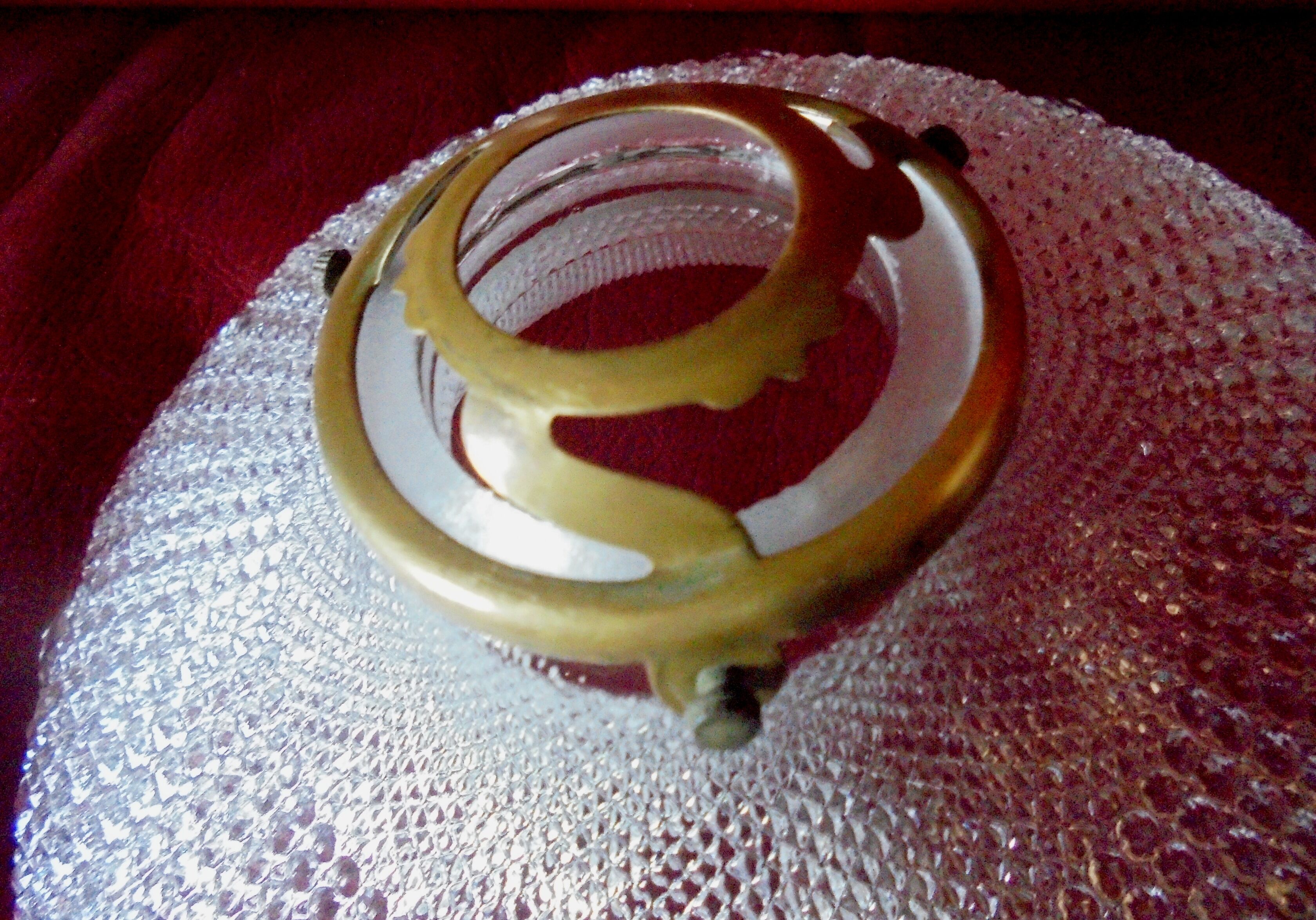 Suspension en verre taillé avec sa griffe 1950